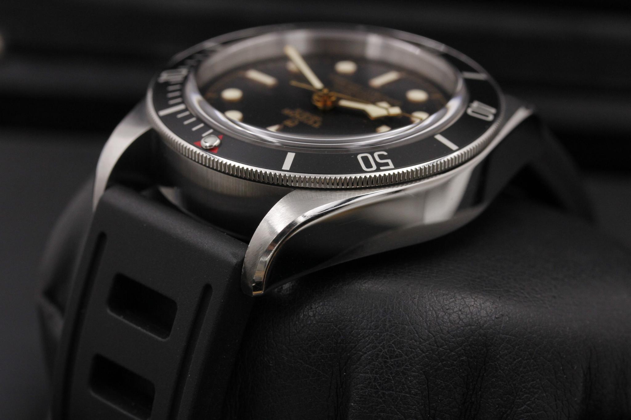 Watch Image 5