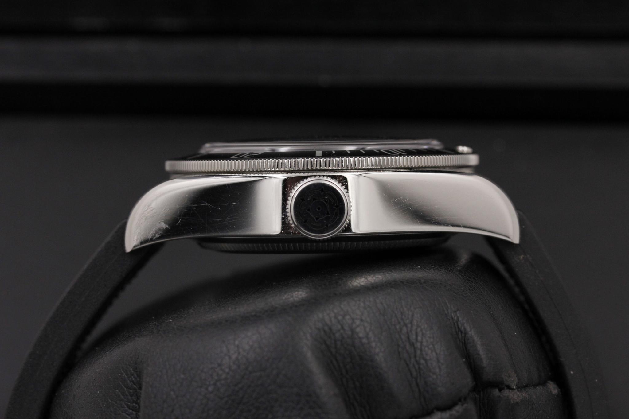 Watch Image 3