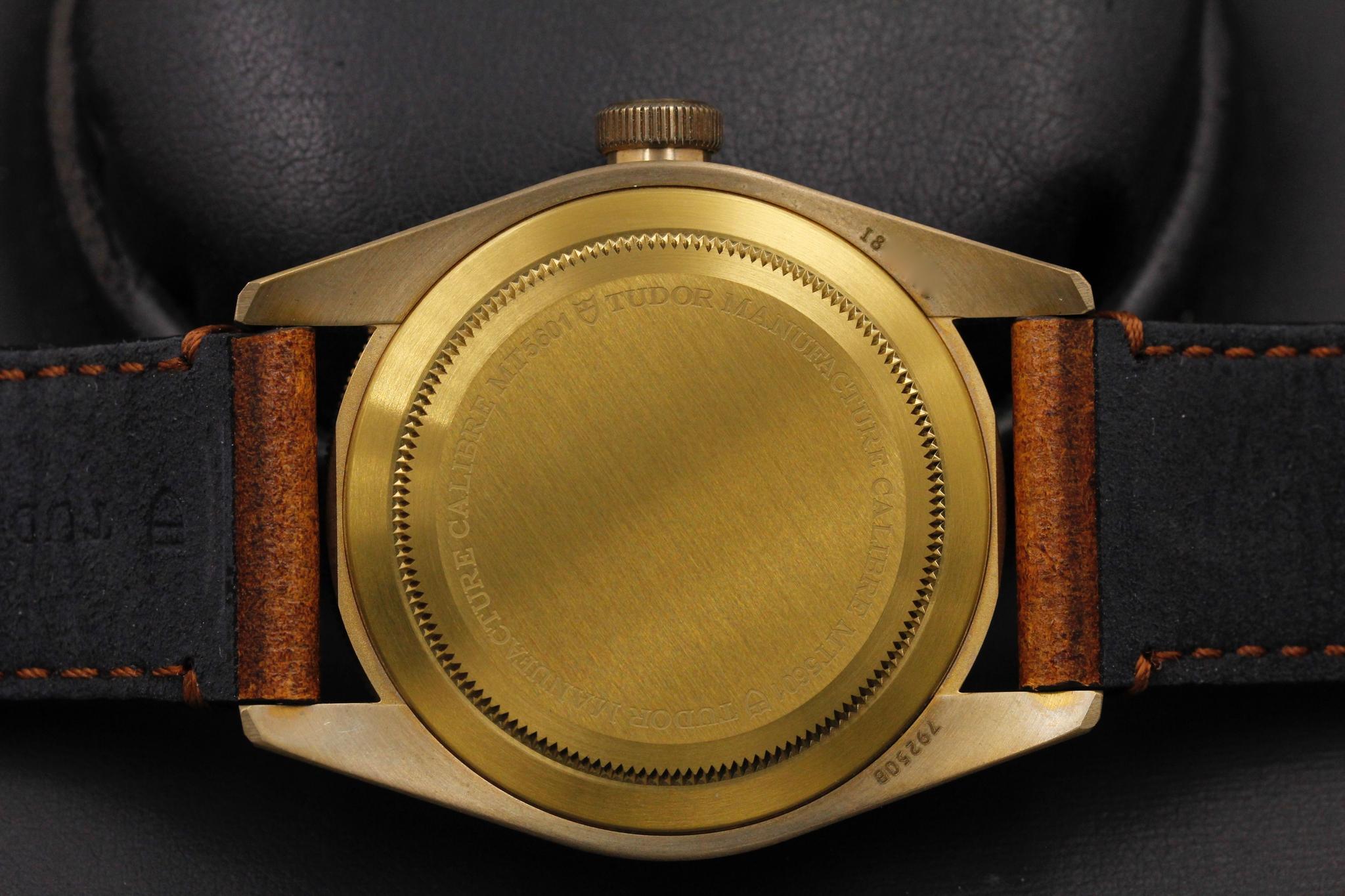 Watch Image 7