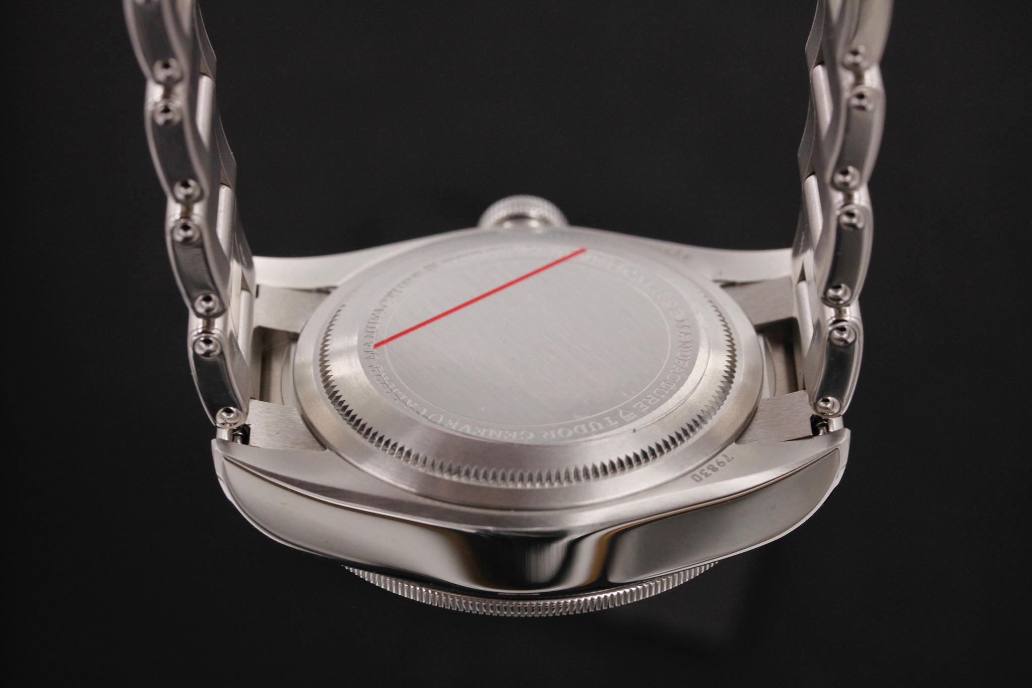 Watch Image 7