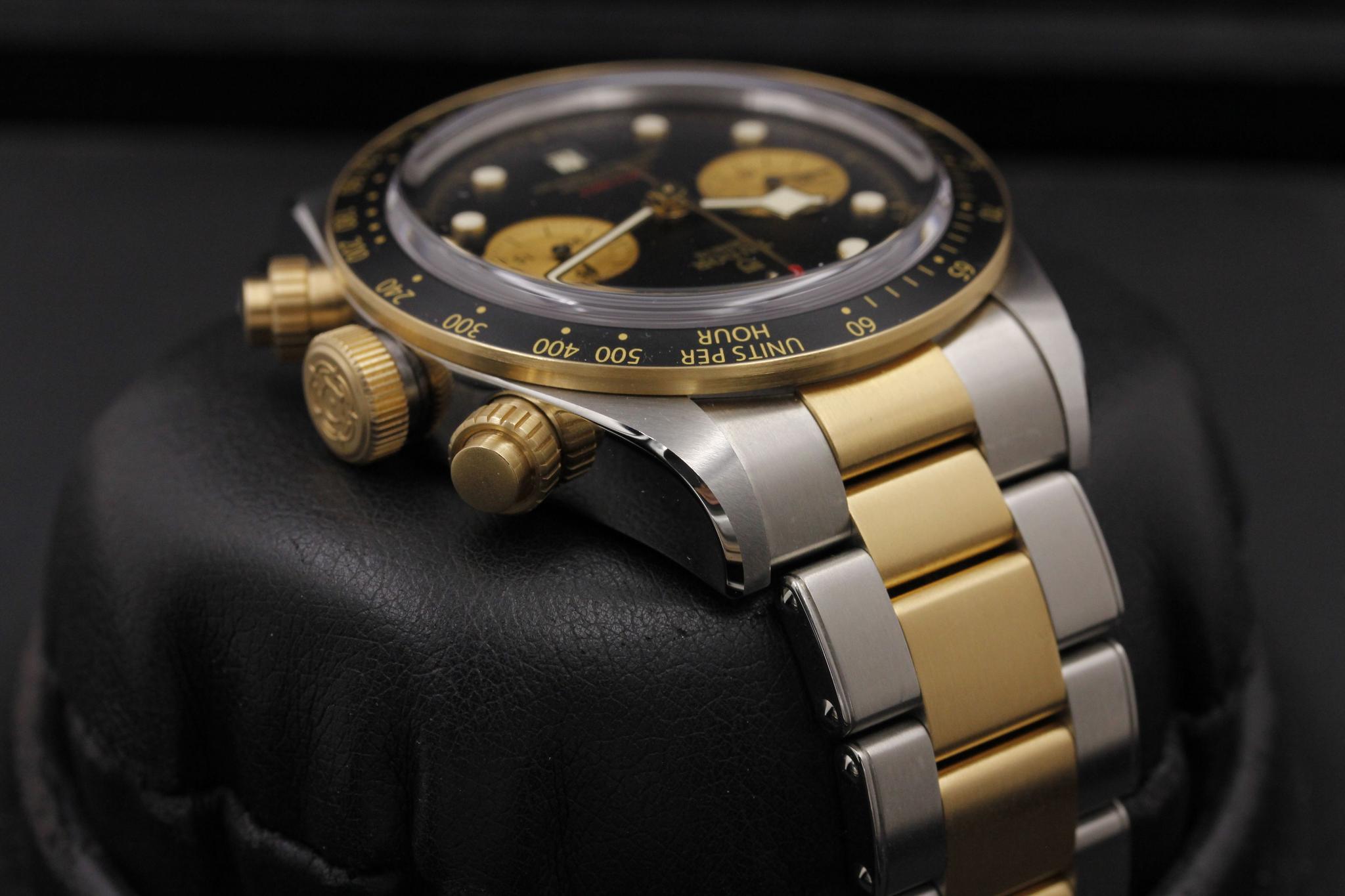 Watch Image 4