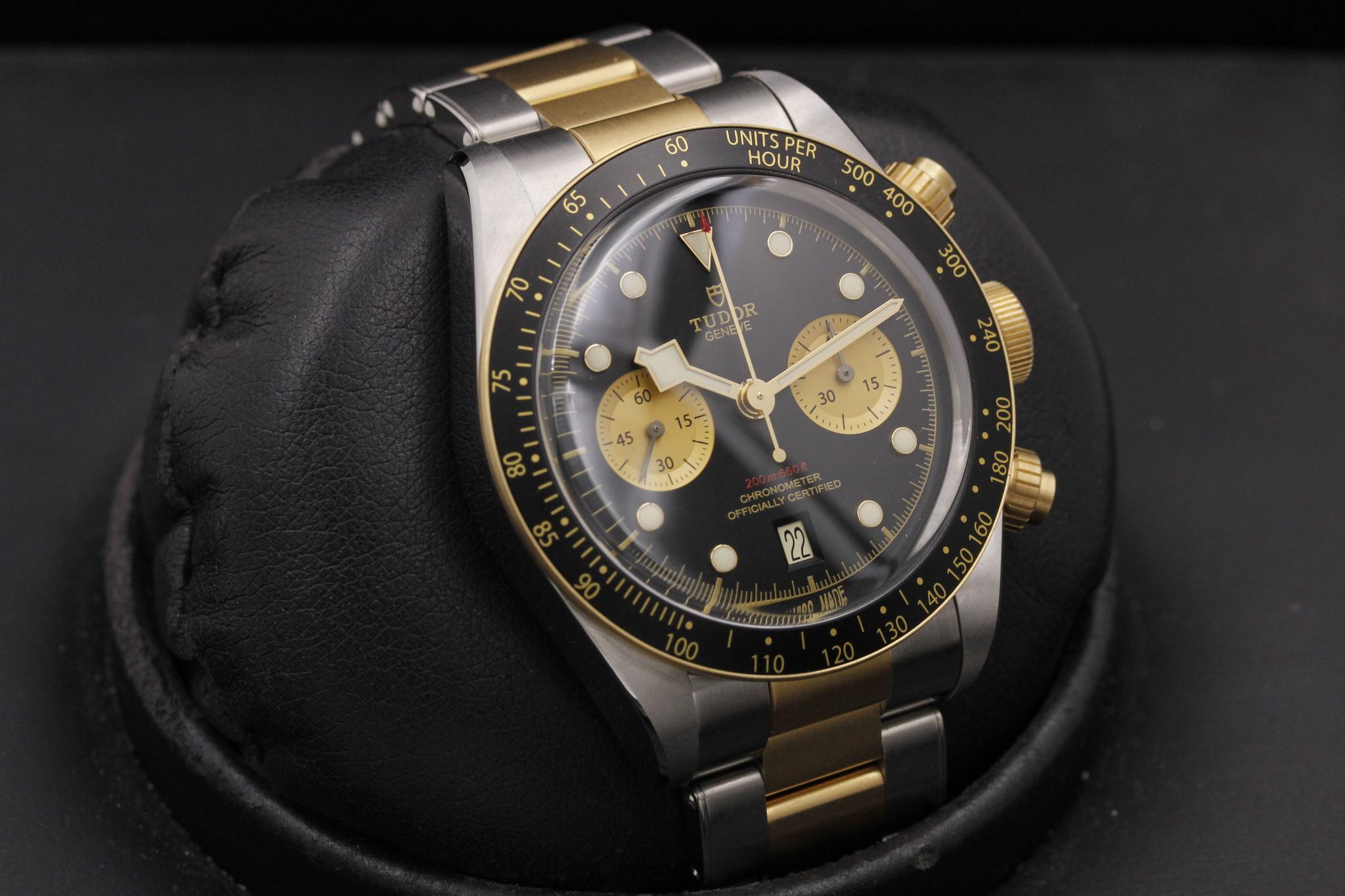 Watch Image 10