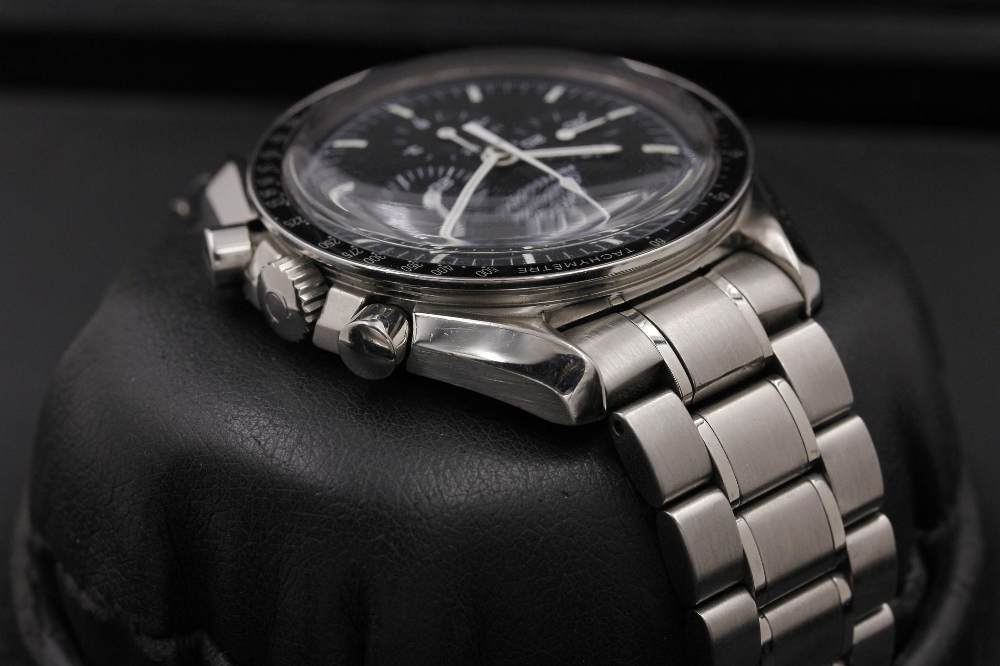 Watch Image 4