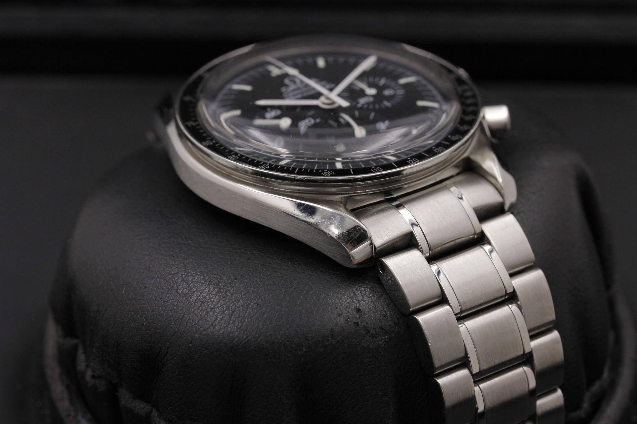 Watch Image 6