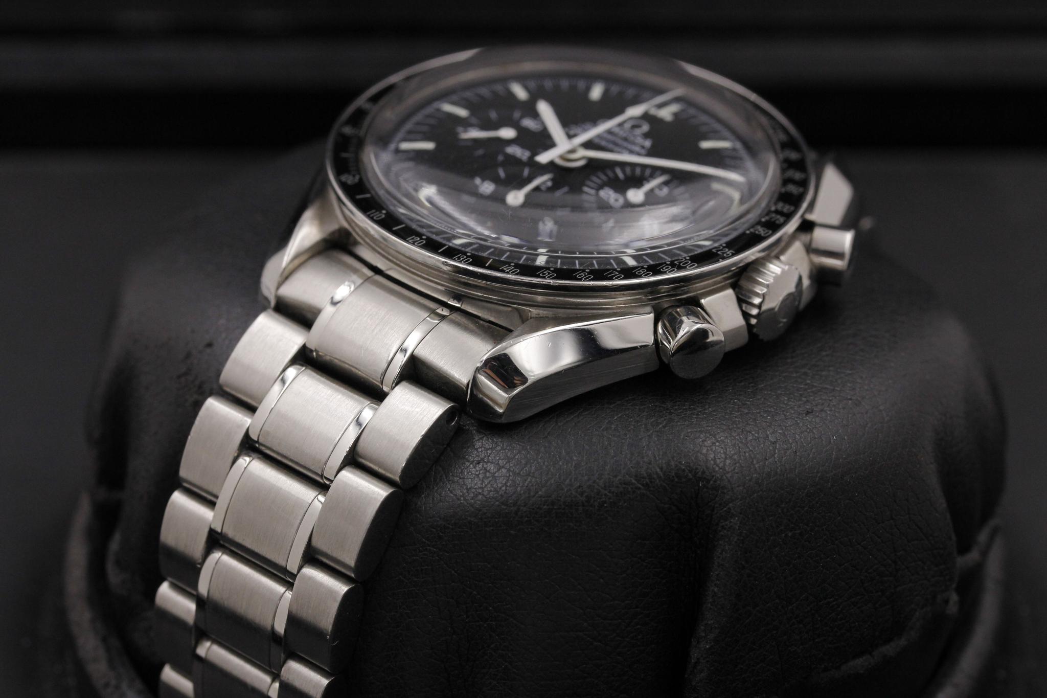 Watch Image 2