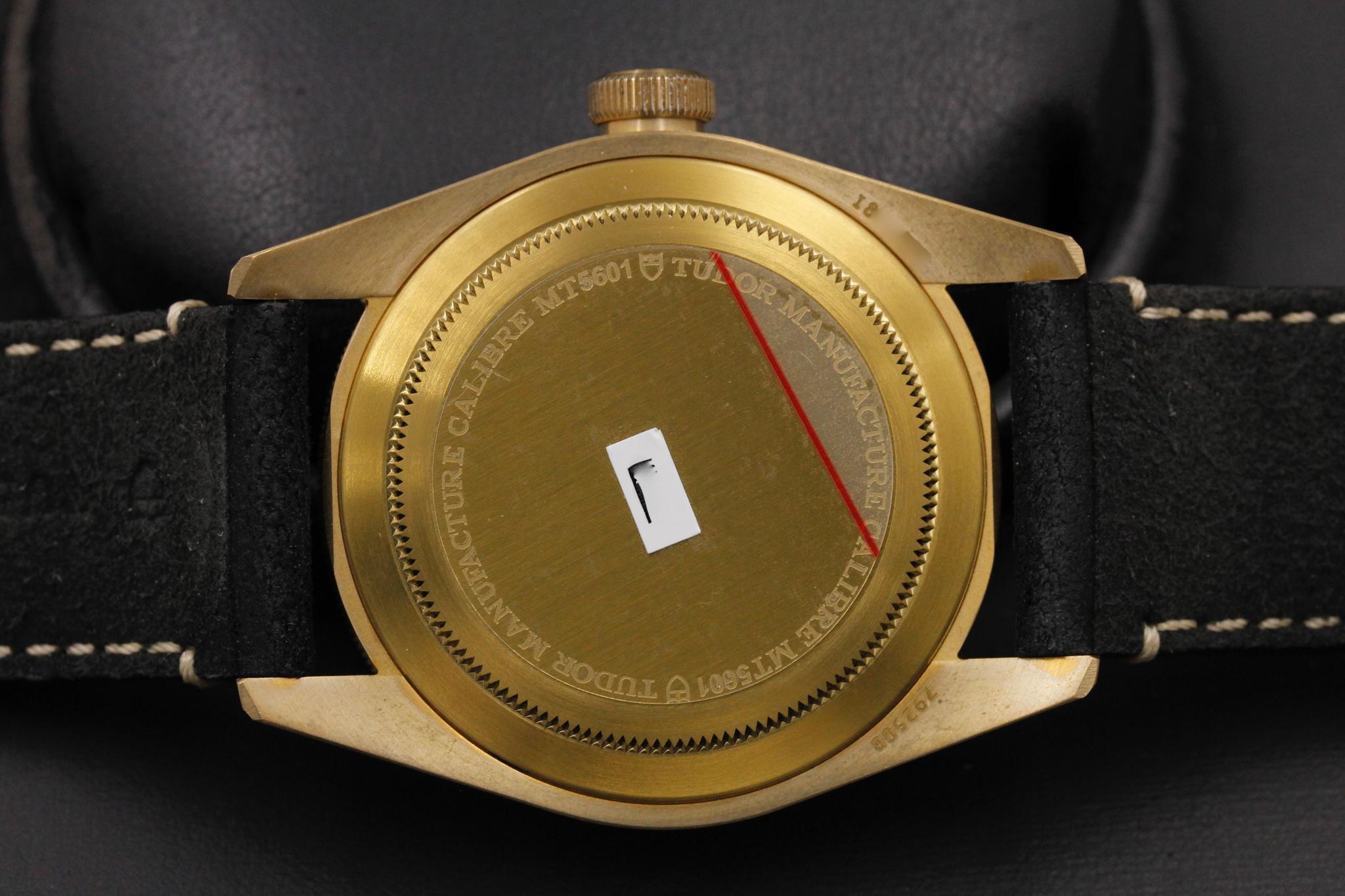 Watch Image 7