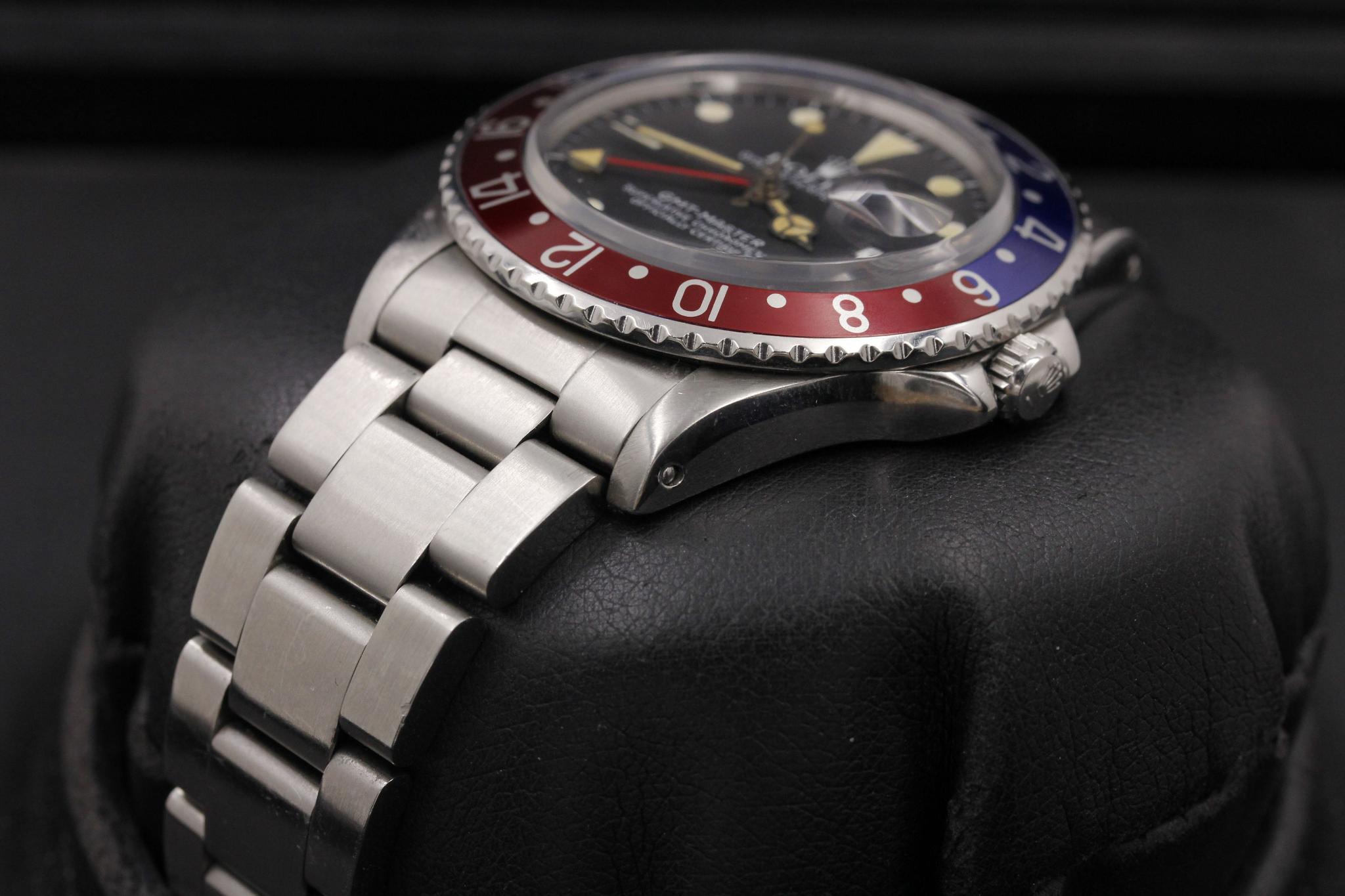 Watch Image 3