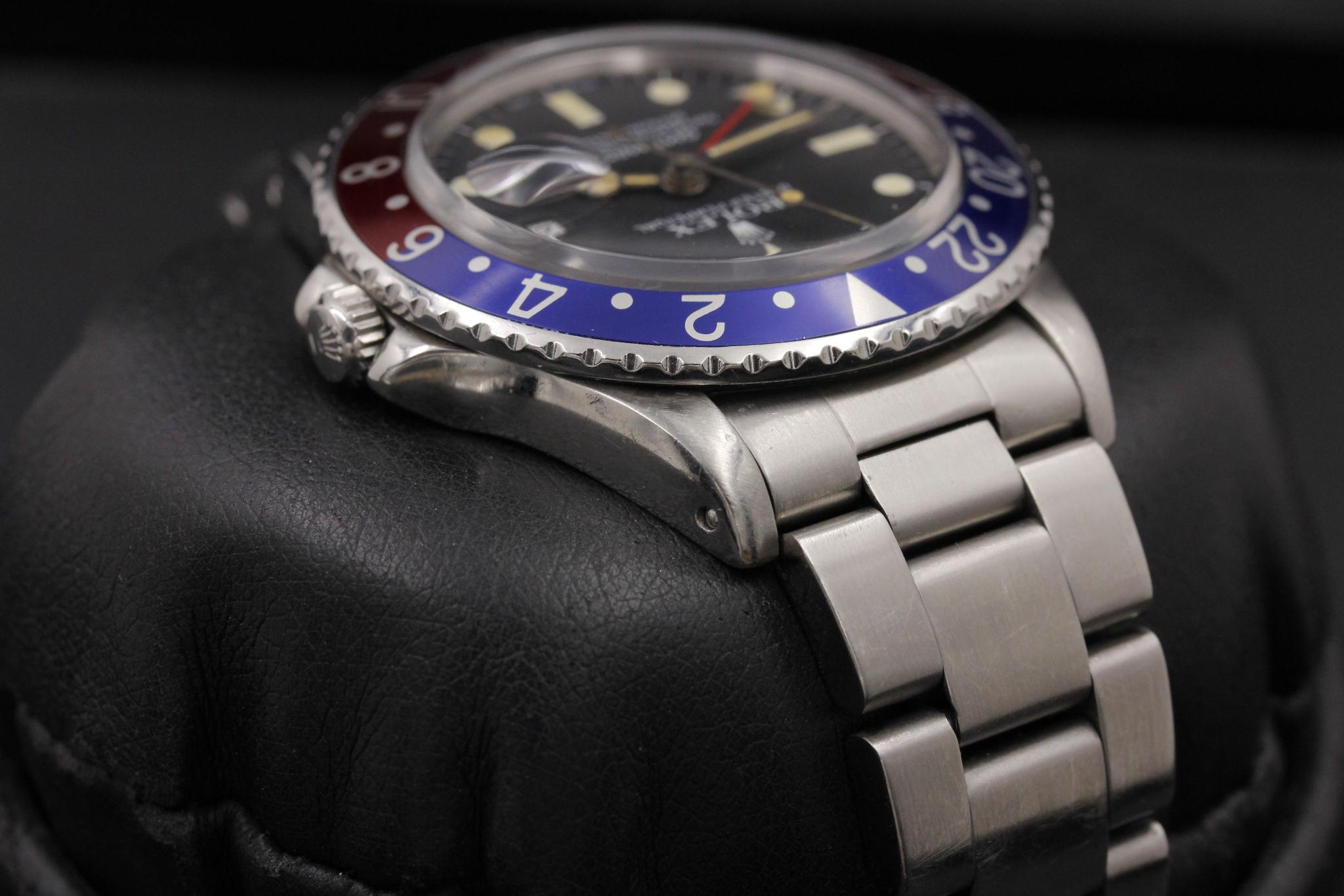 Watch Image 5