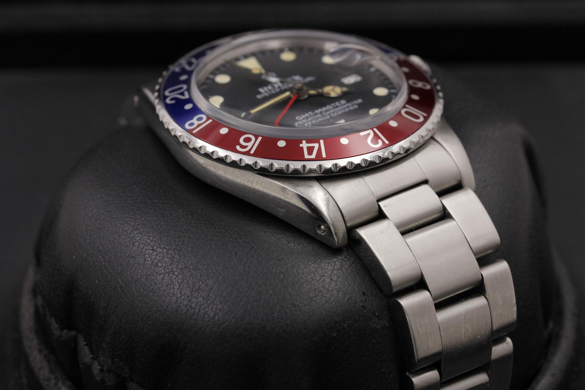 Watch Image 7