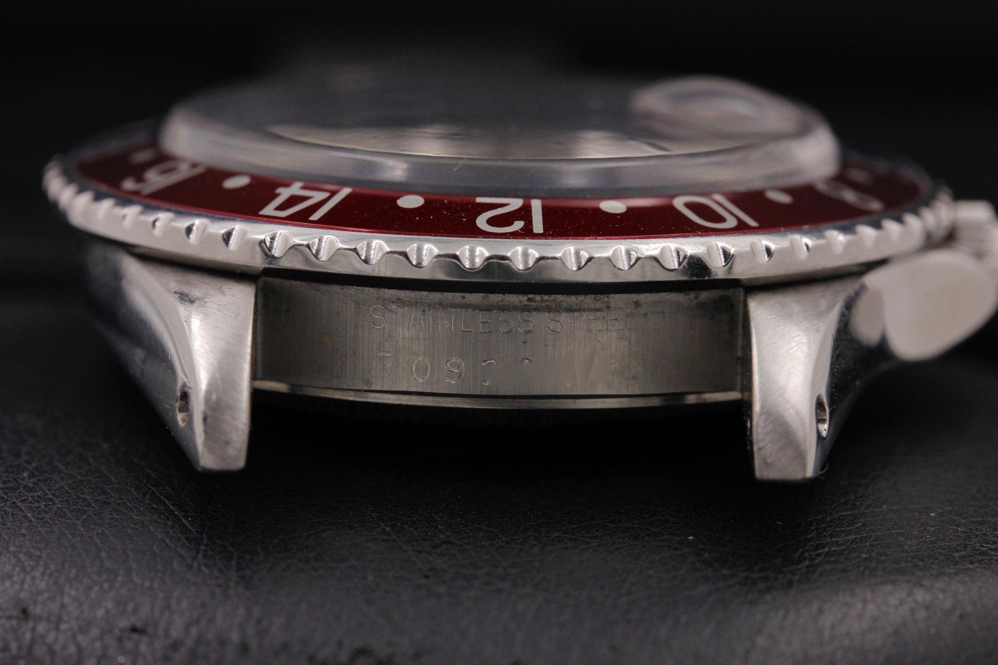 Watch Image 12