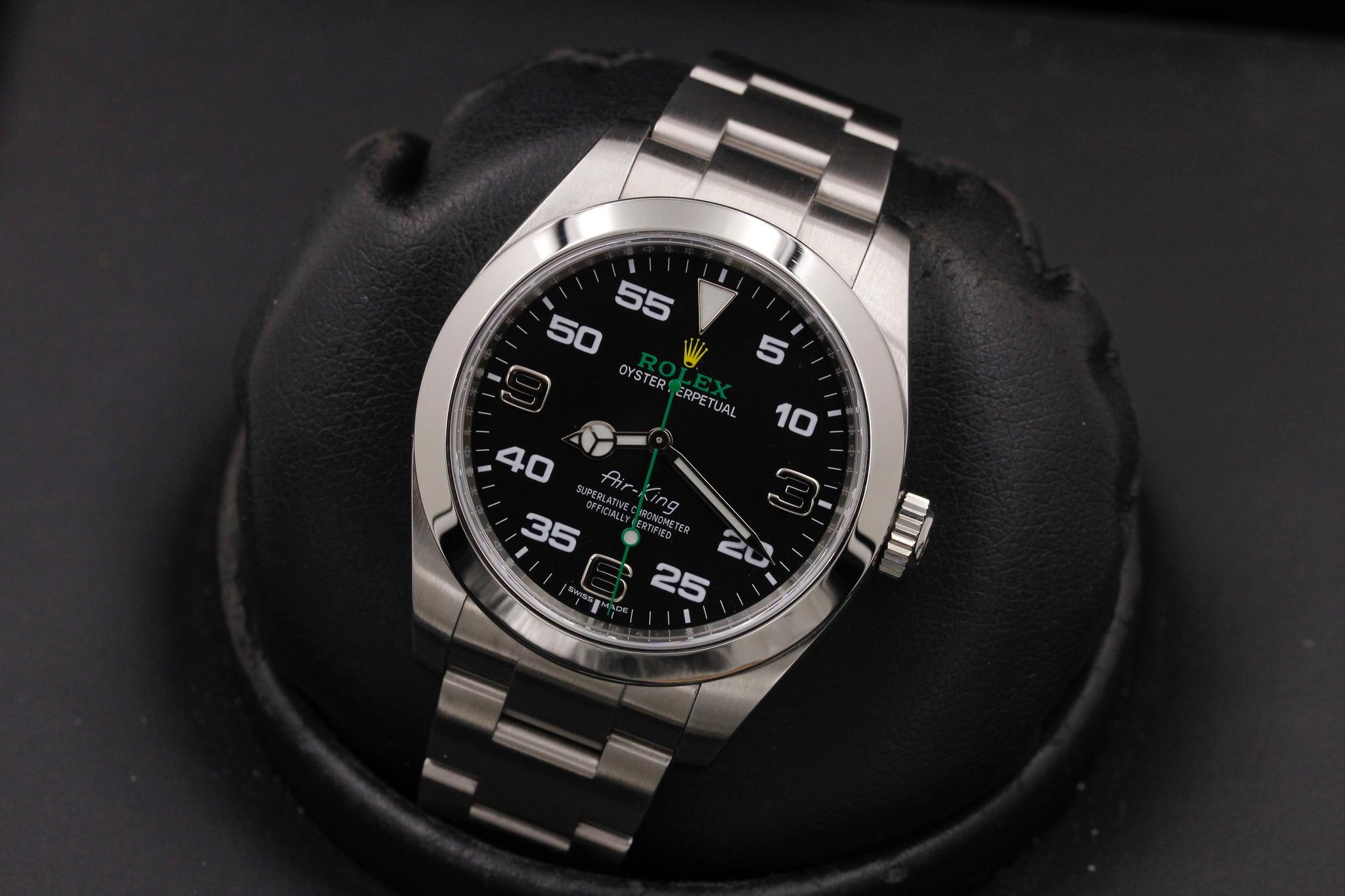 Watch Image 9