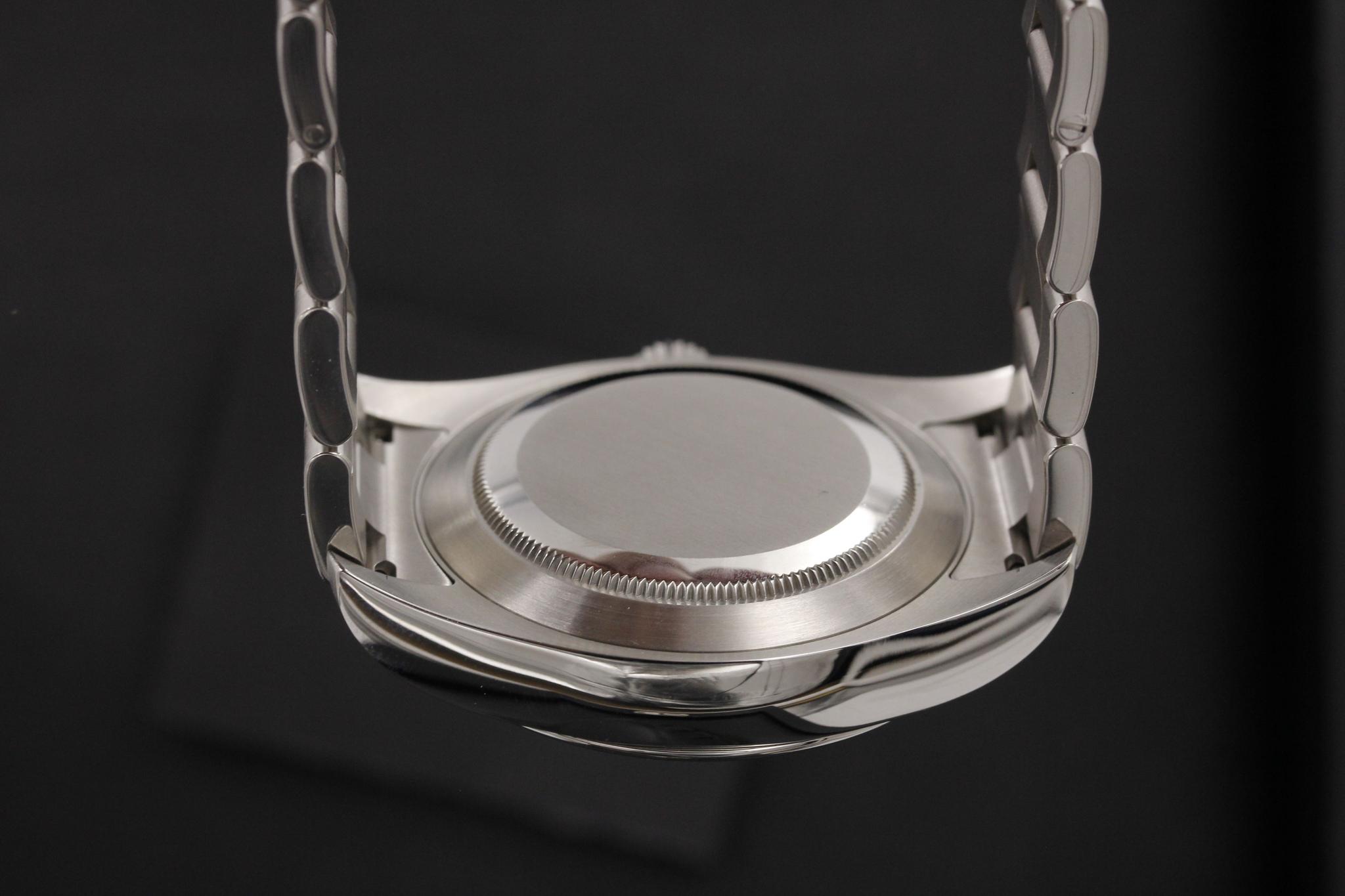 Watch Image 7