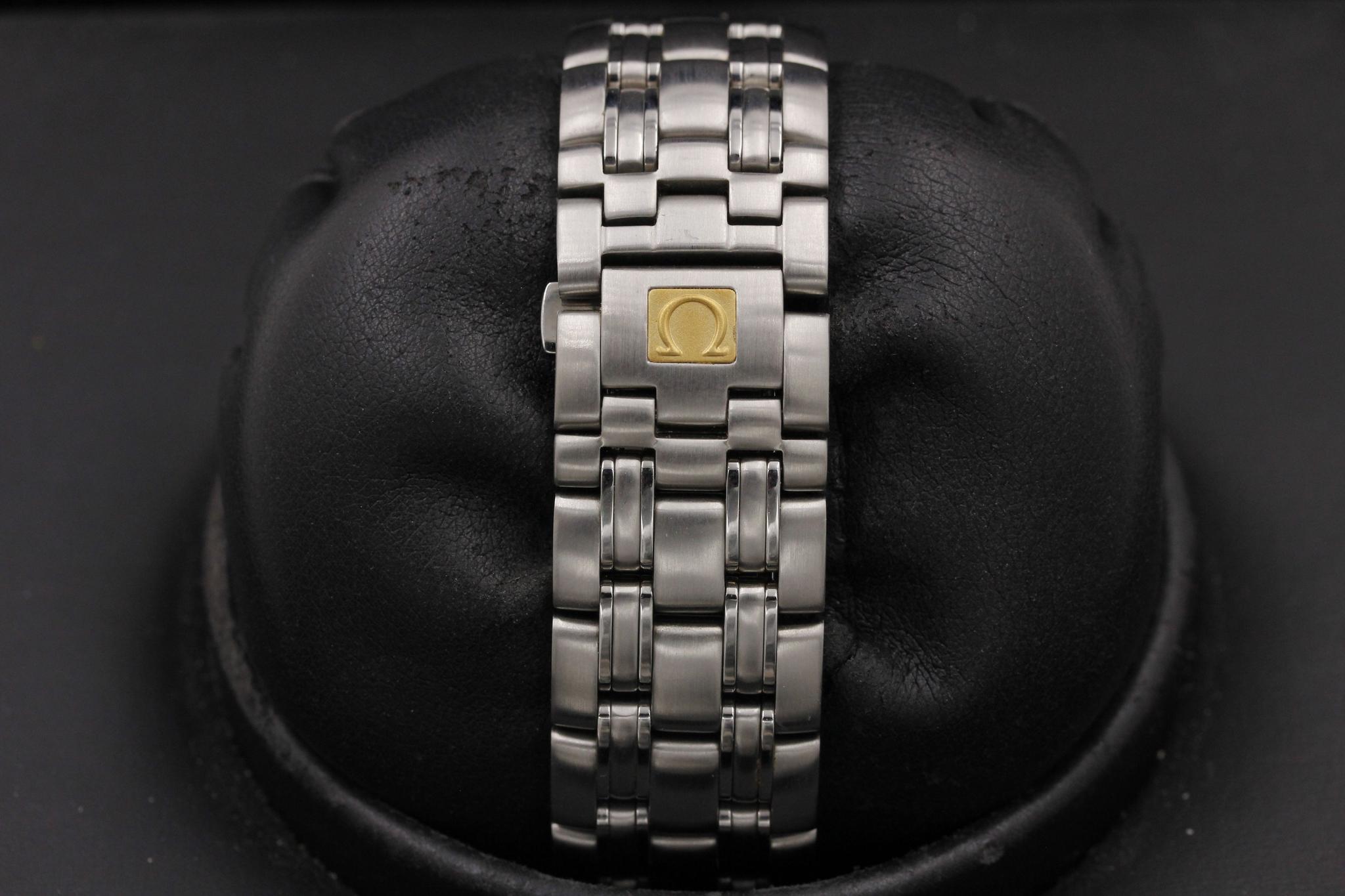 Watch Image 8