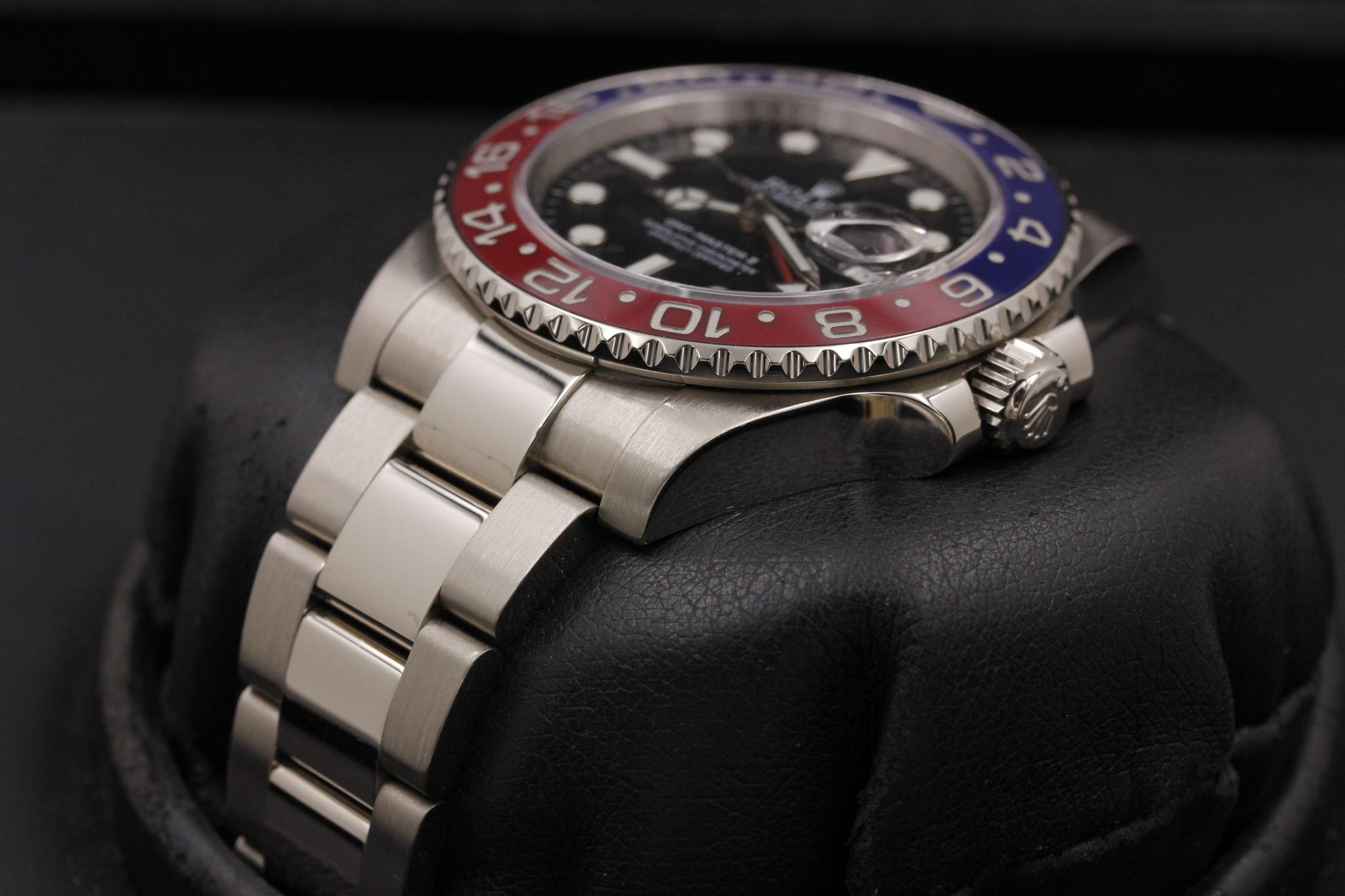 Watch Image 2