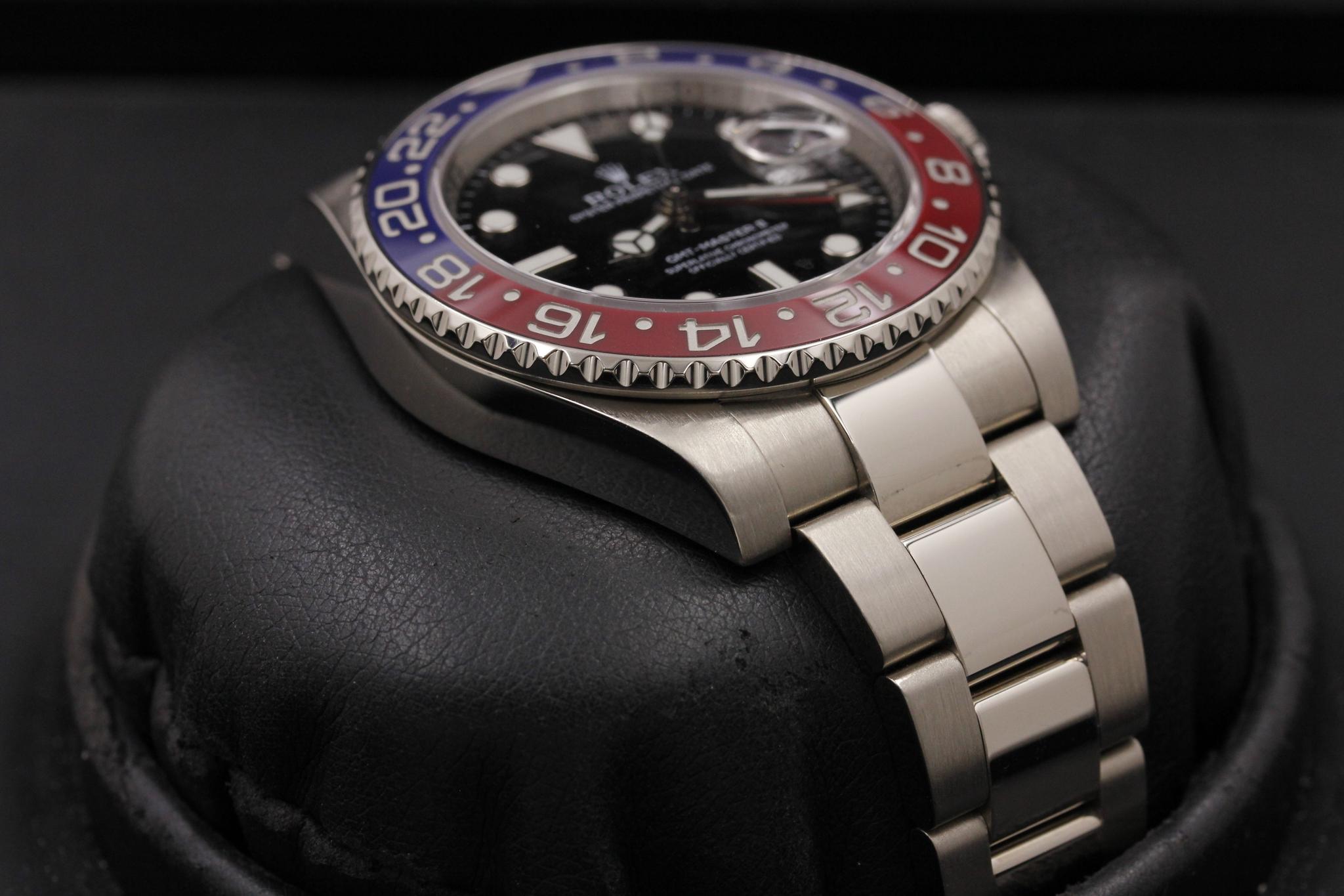Watch Image 6