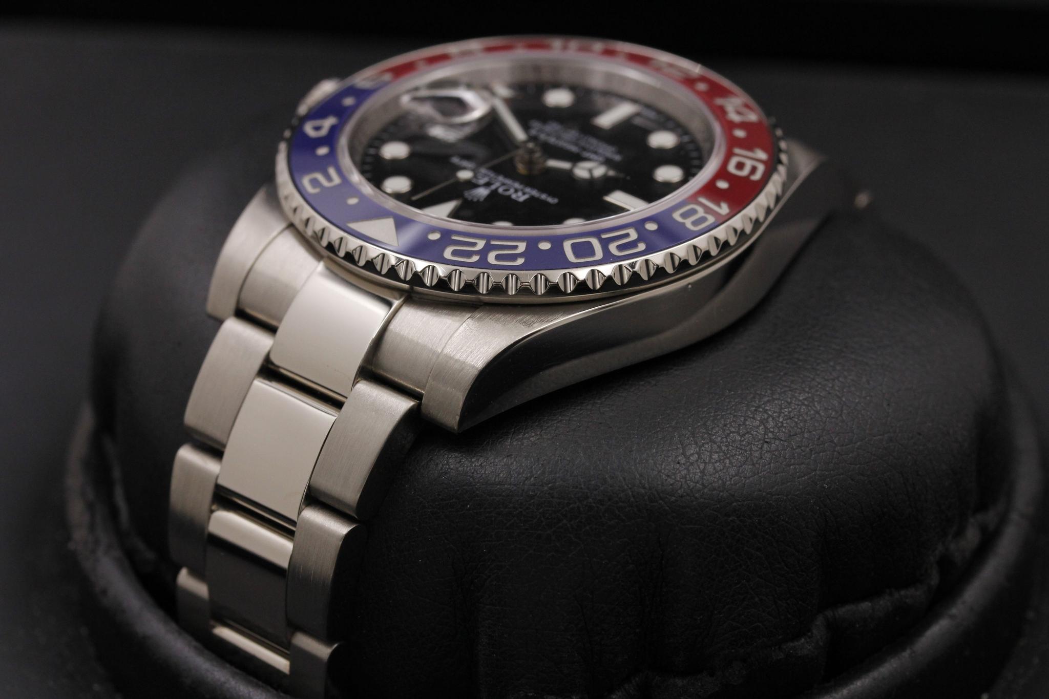 Watch Image 5