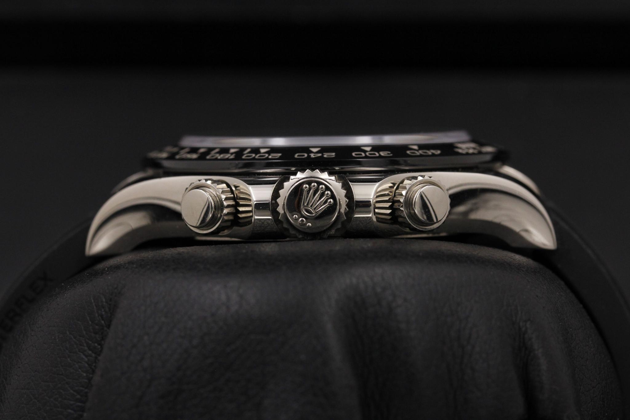 Watch Image 3
