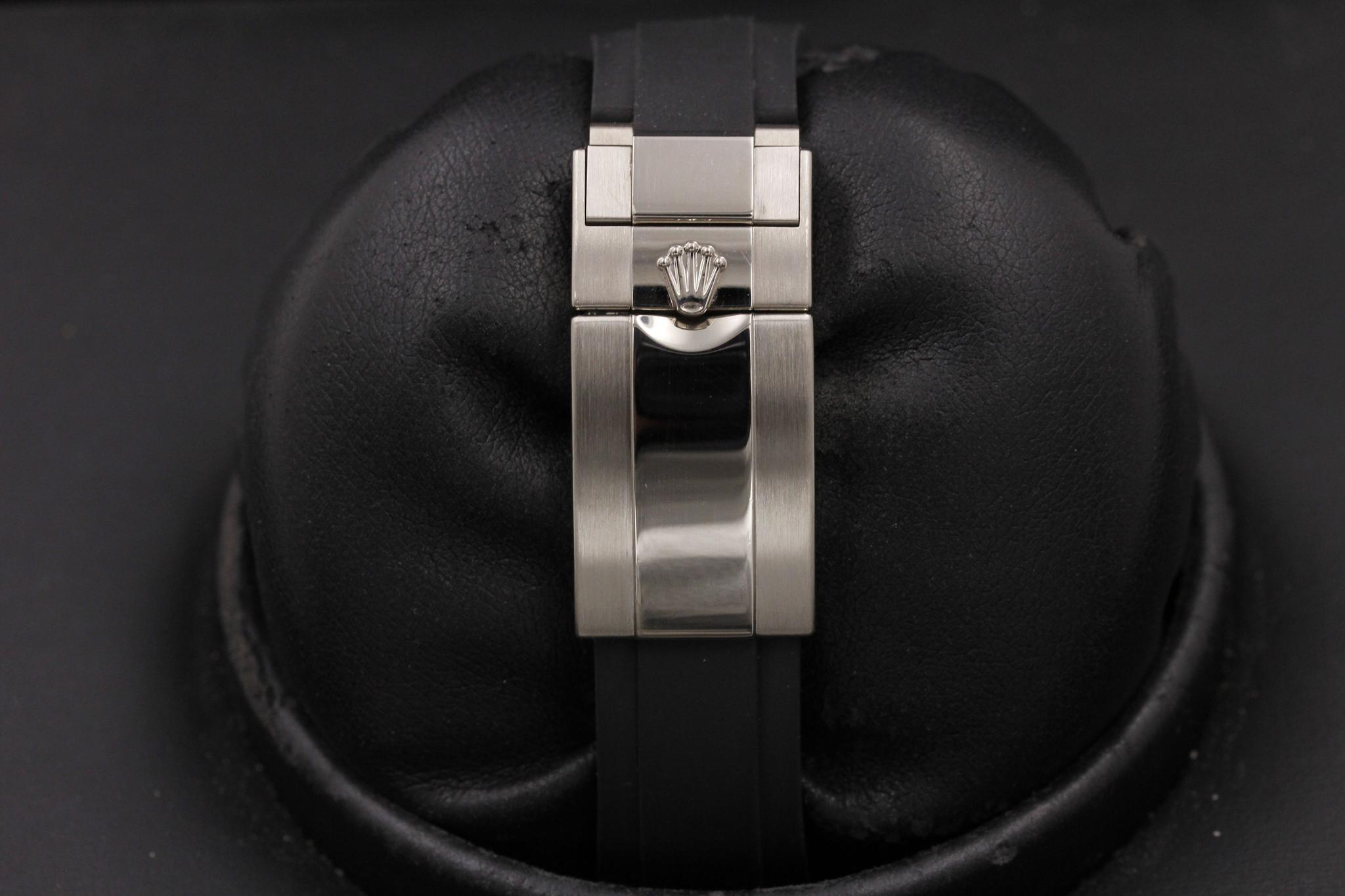 Watch Image 8