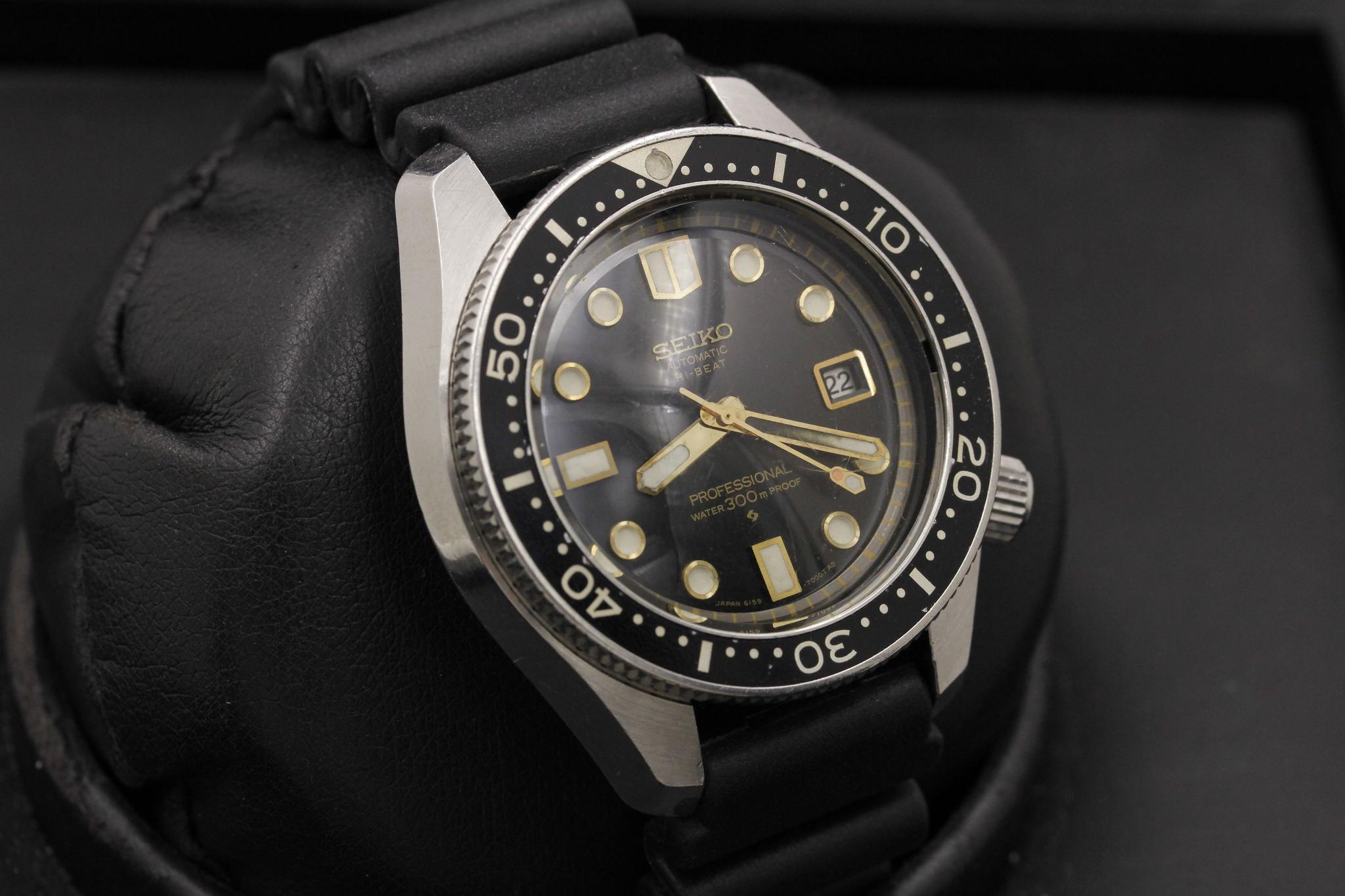 Watch Image 11