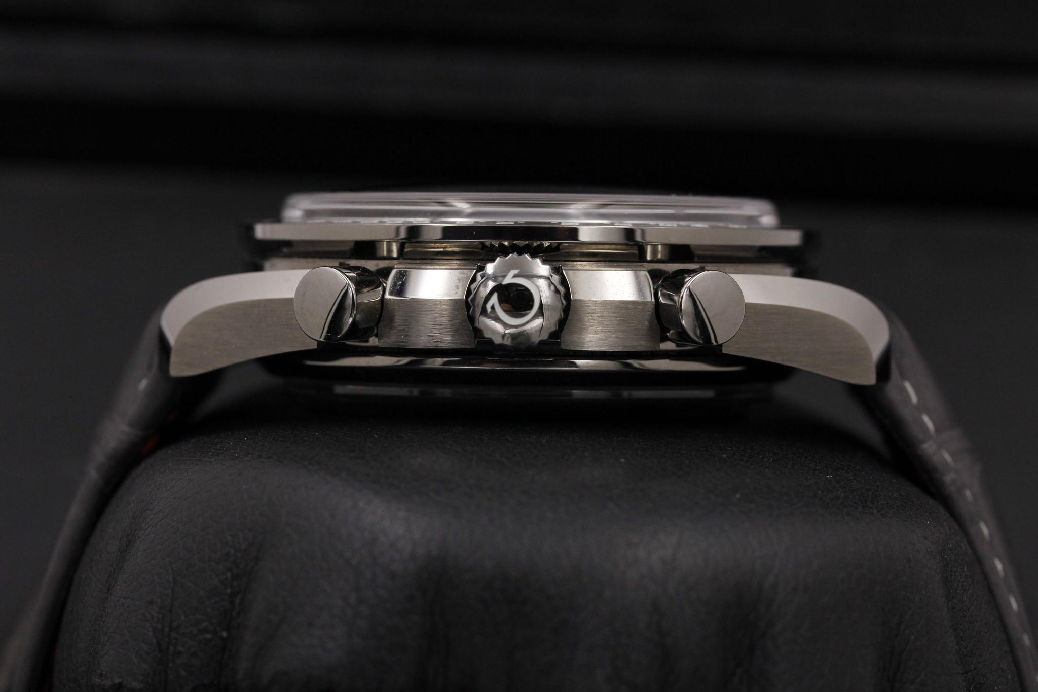 Watch Image 3