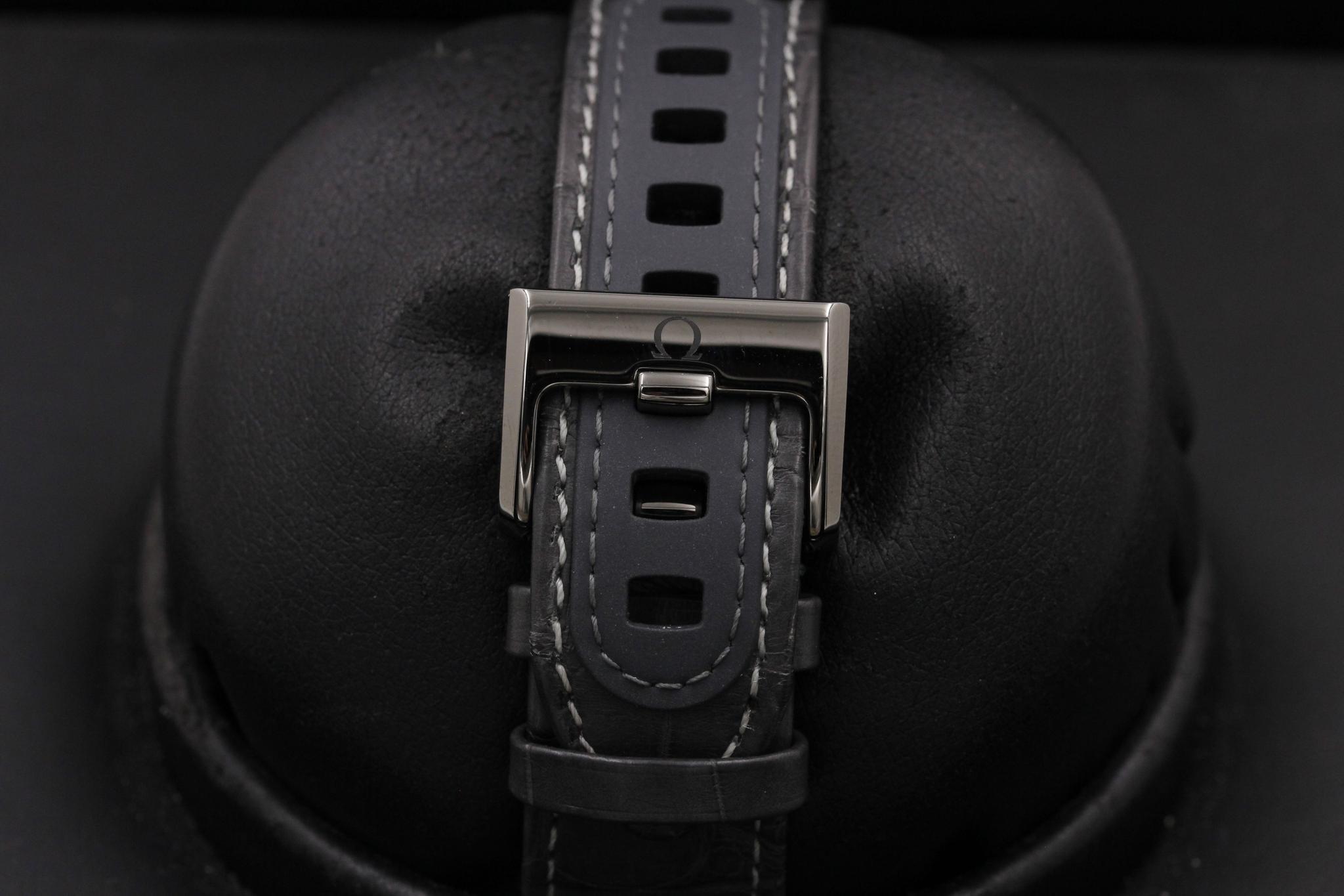 Watch Image 8