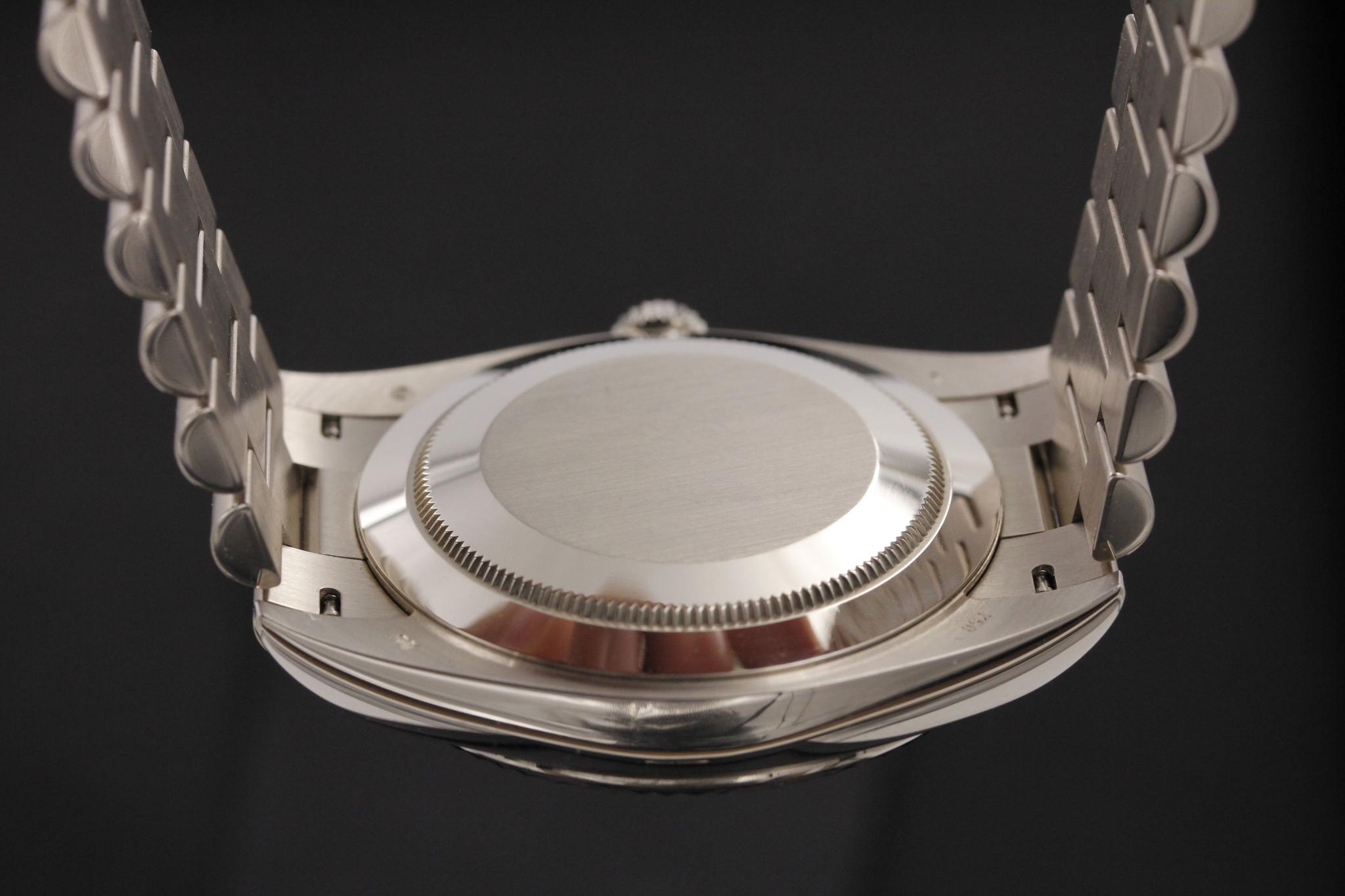 Watch Image 8