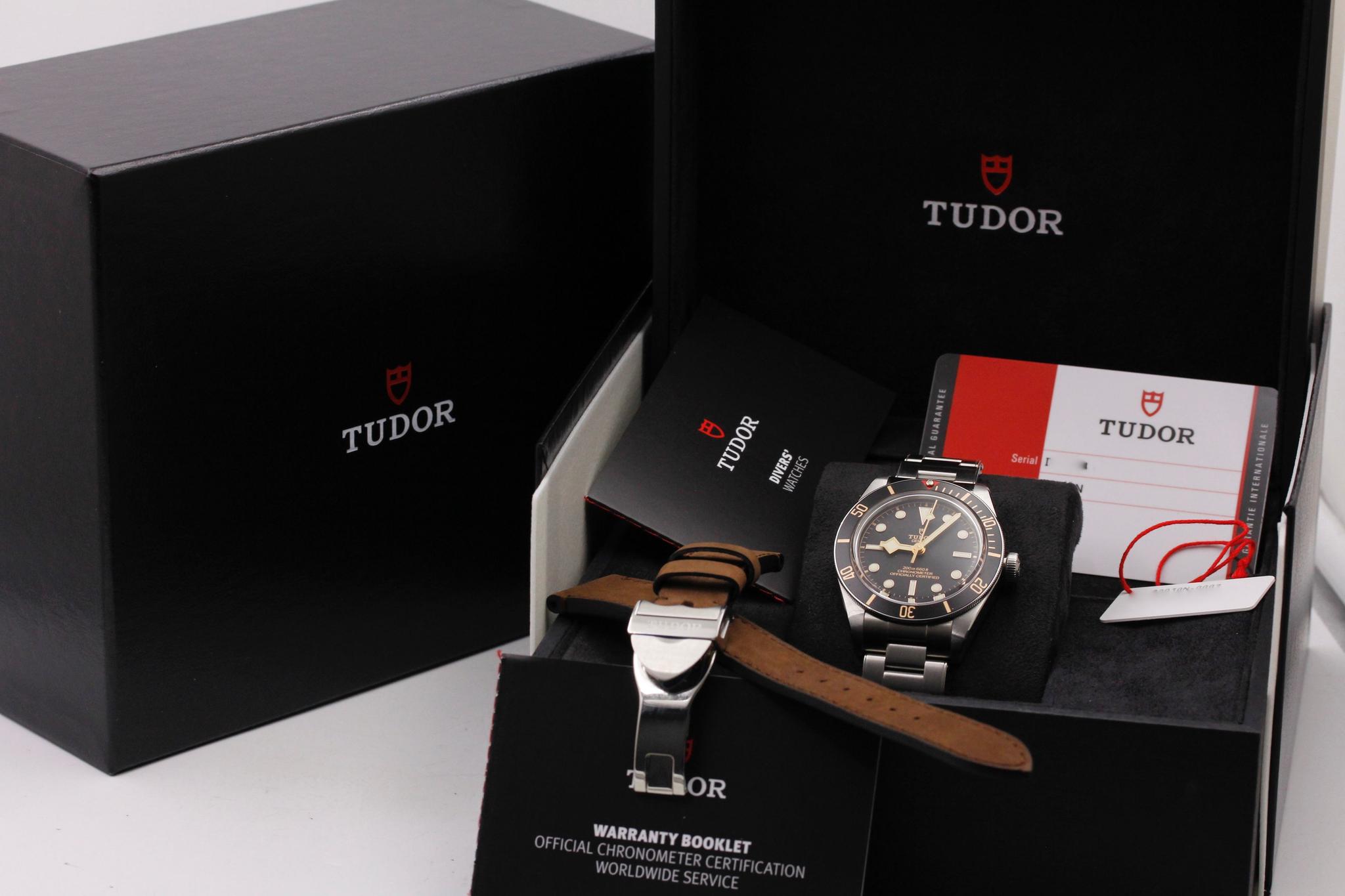 Watch Image 11
