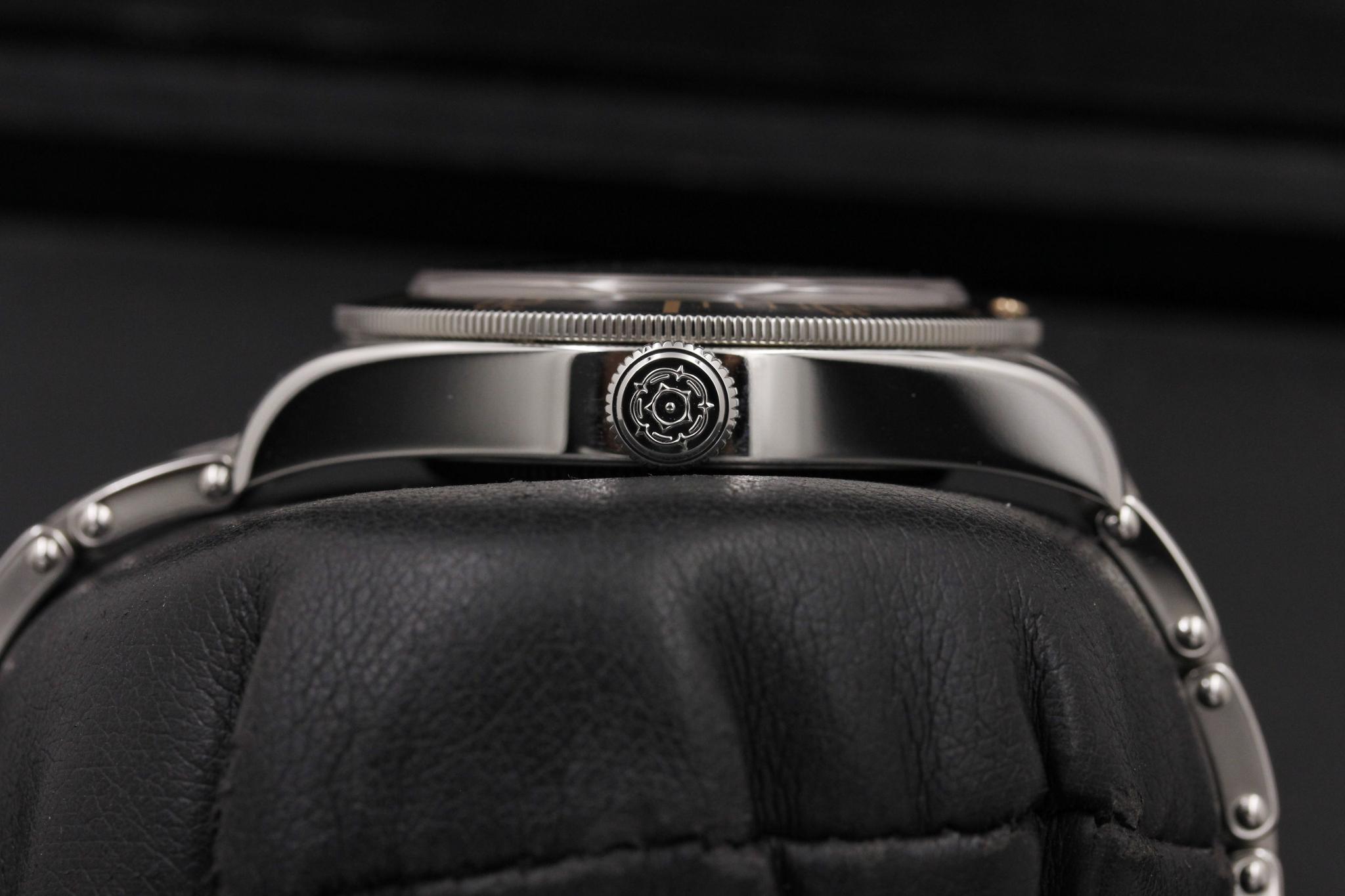 Watch Image 3