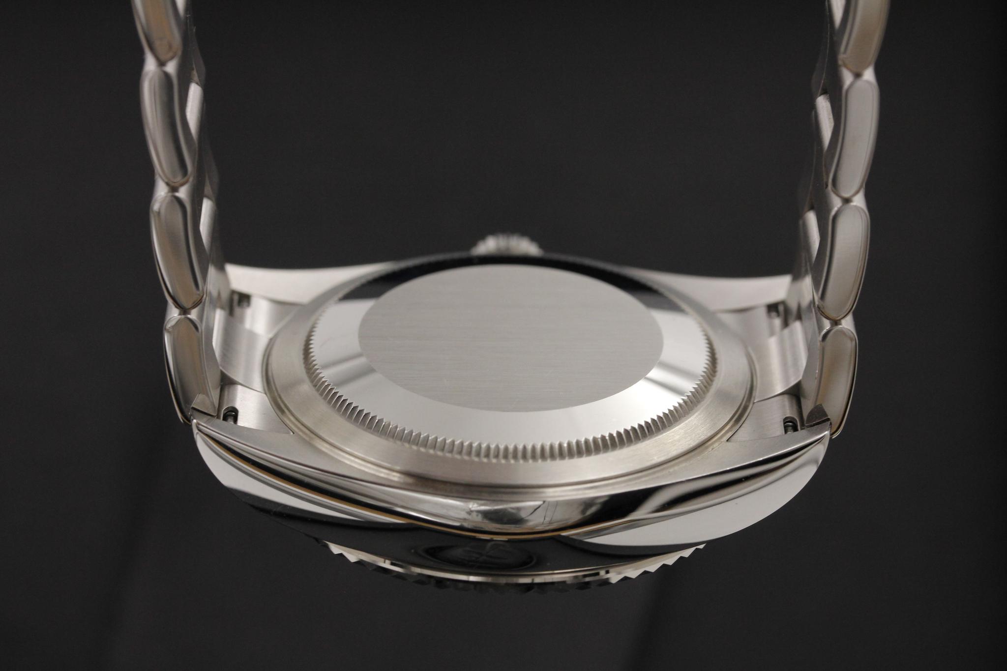 Watch Image 5
