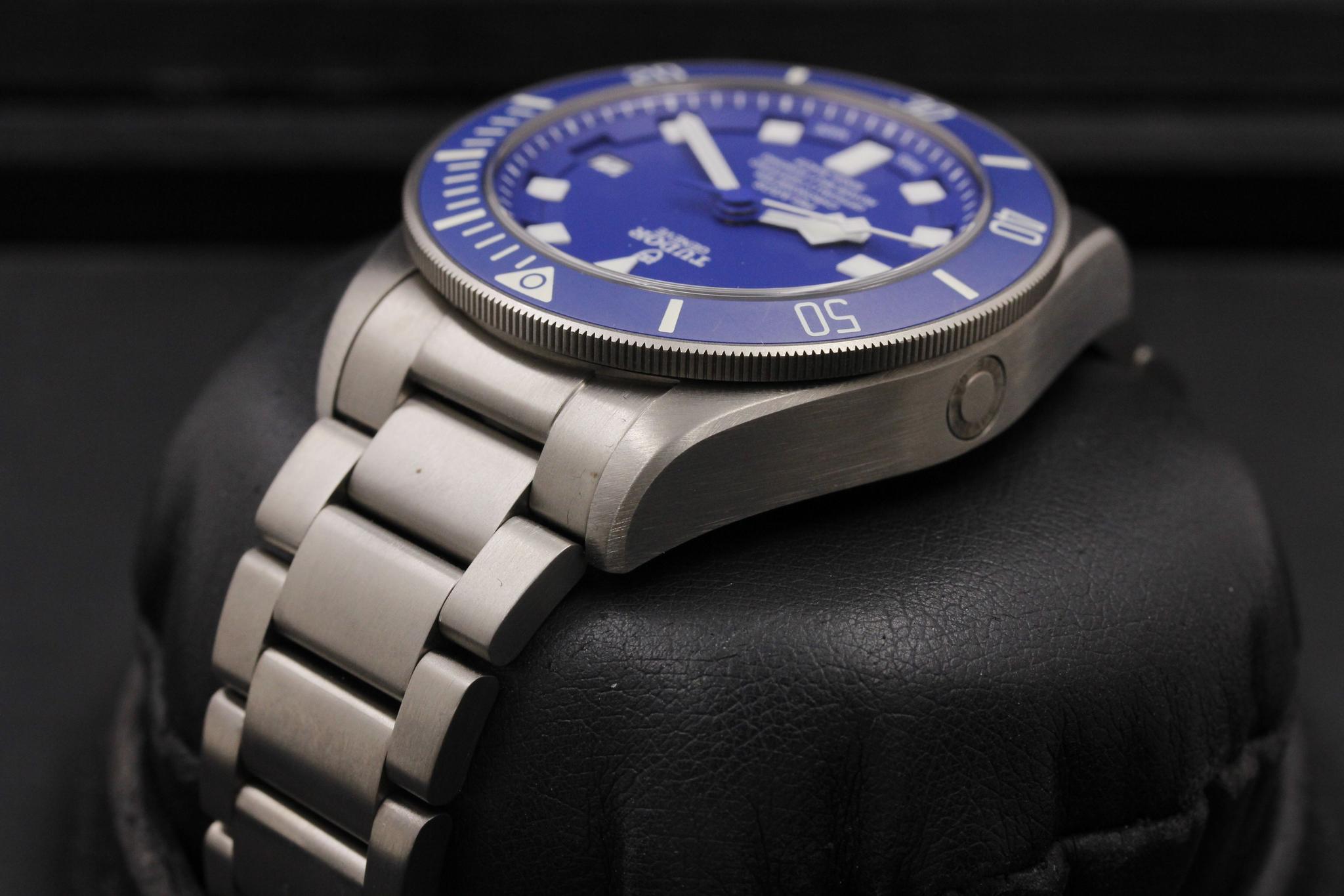 Watch Image 5