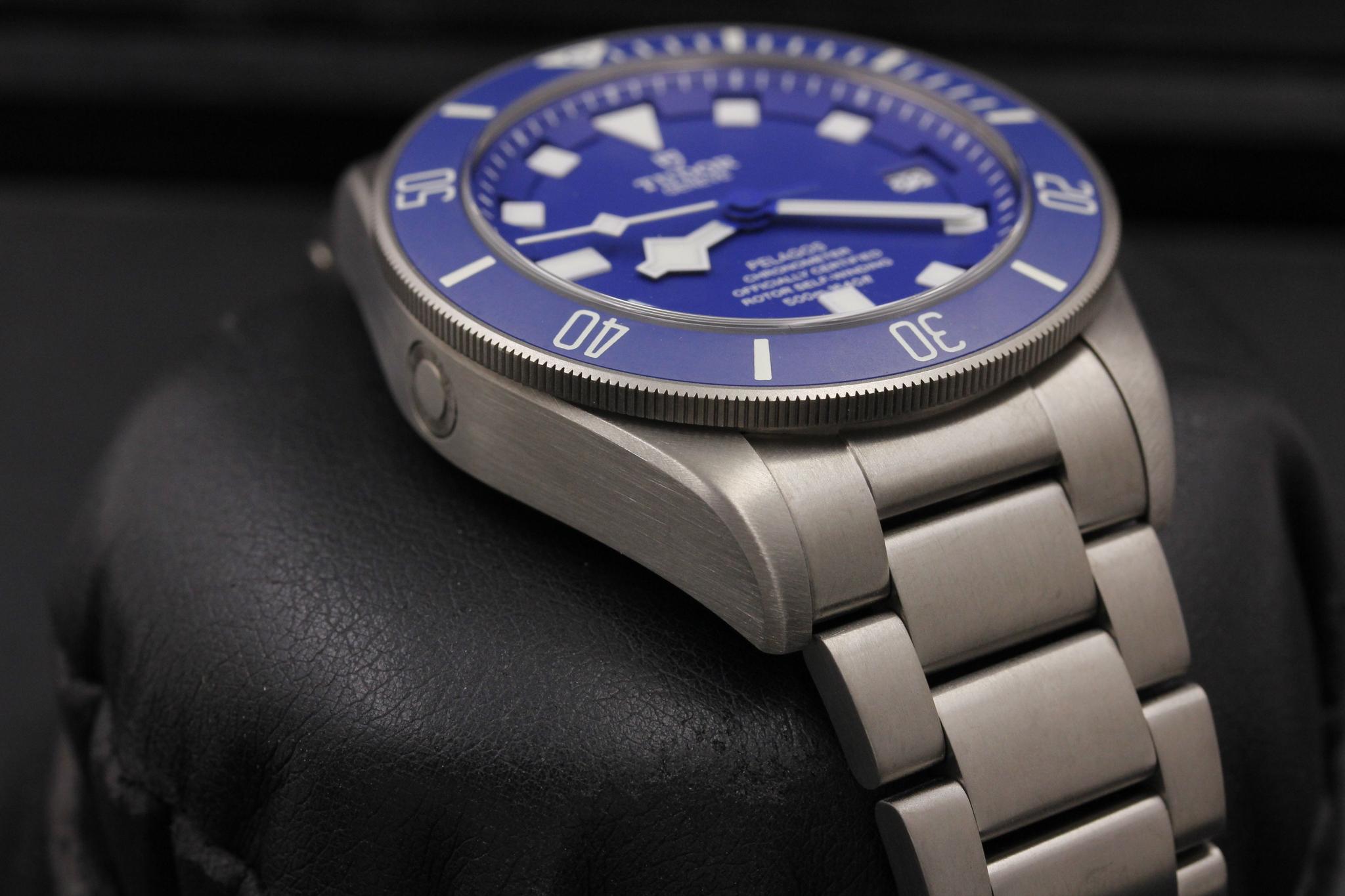 Watch Image 6