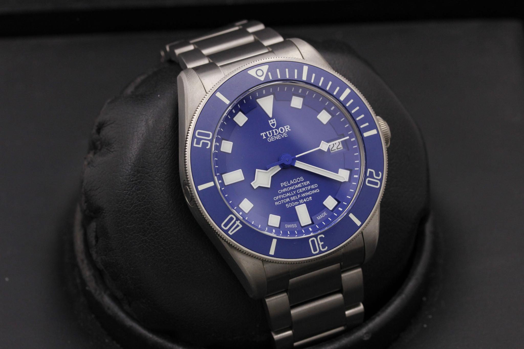 Watch Image 9