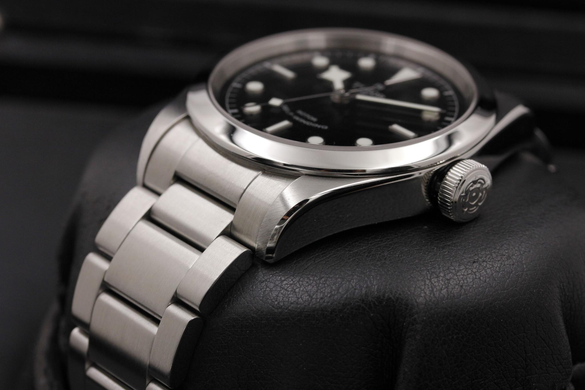 Watch Image 2