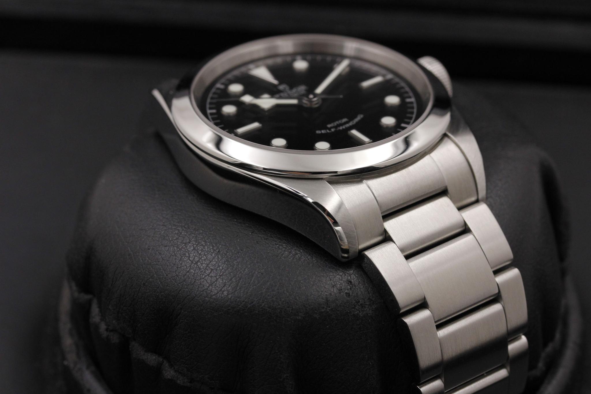 Watch Image 6