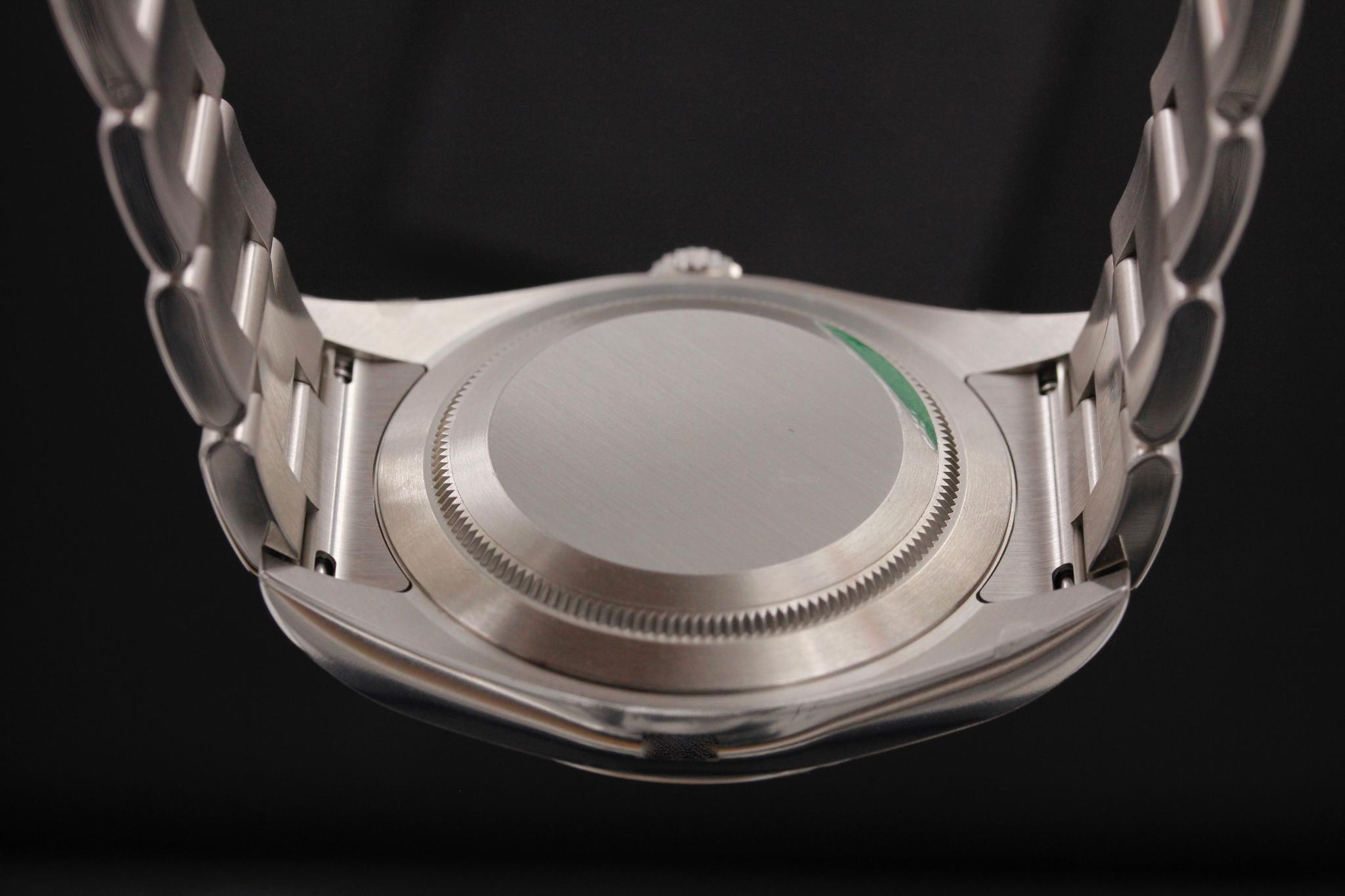 Watch Image 7