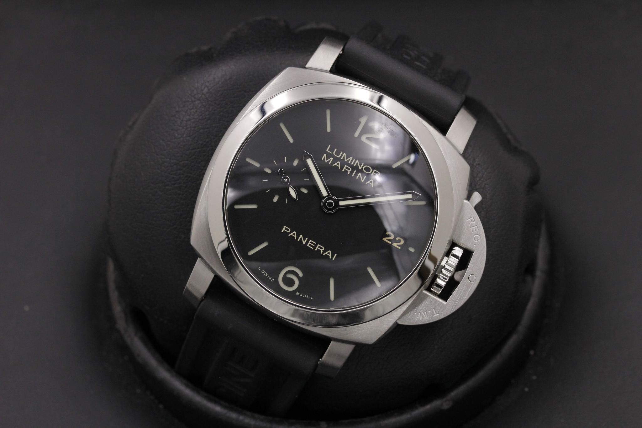 Watch Image 10