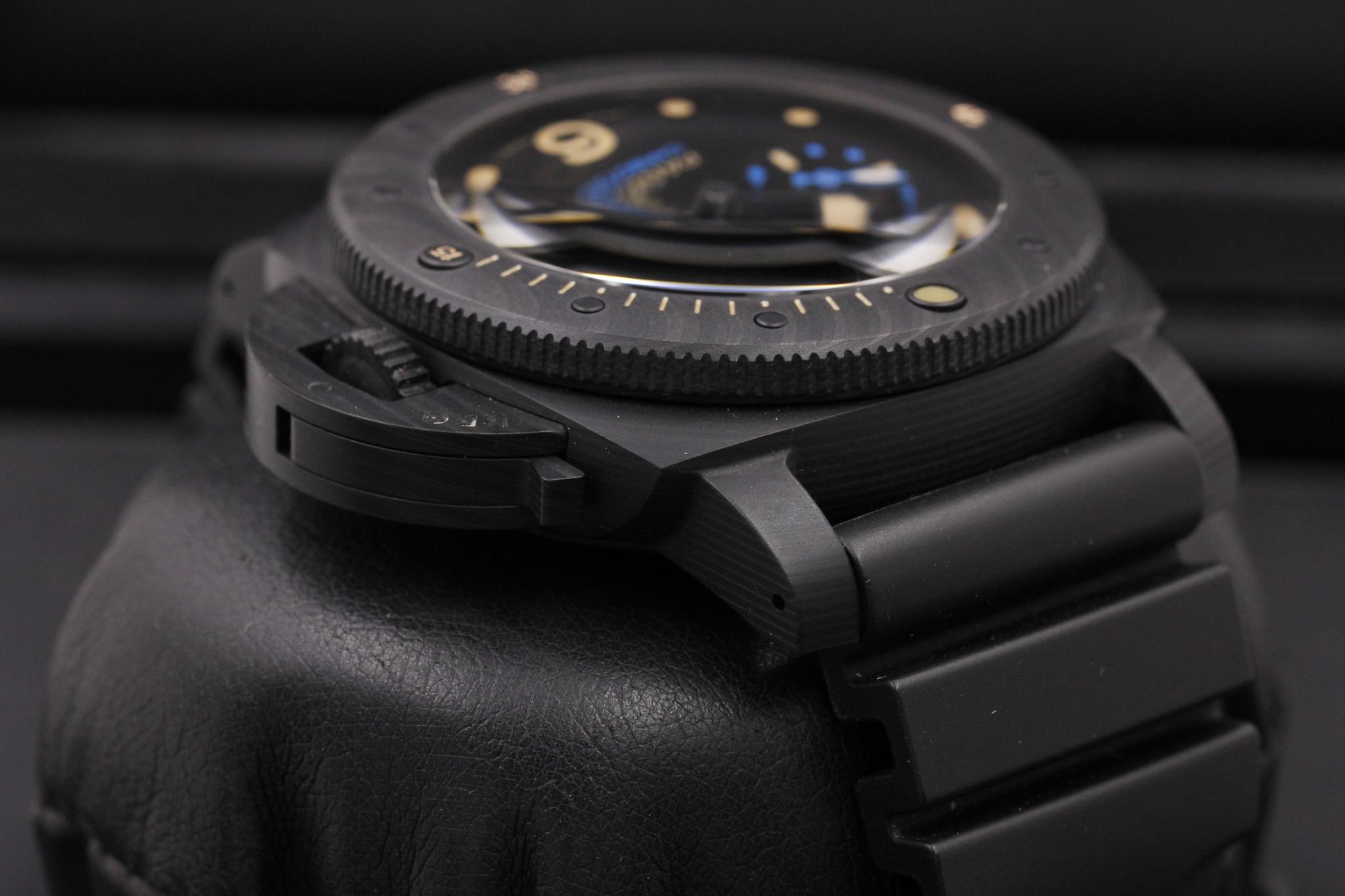Watch Image 4