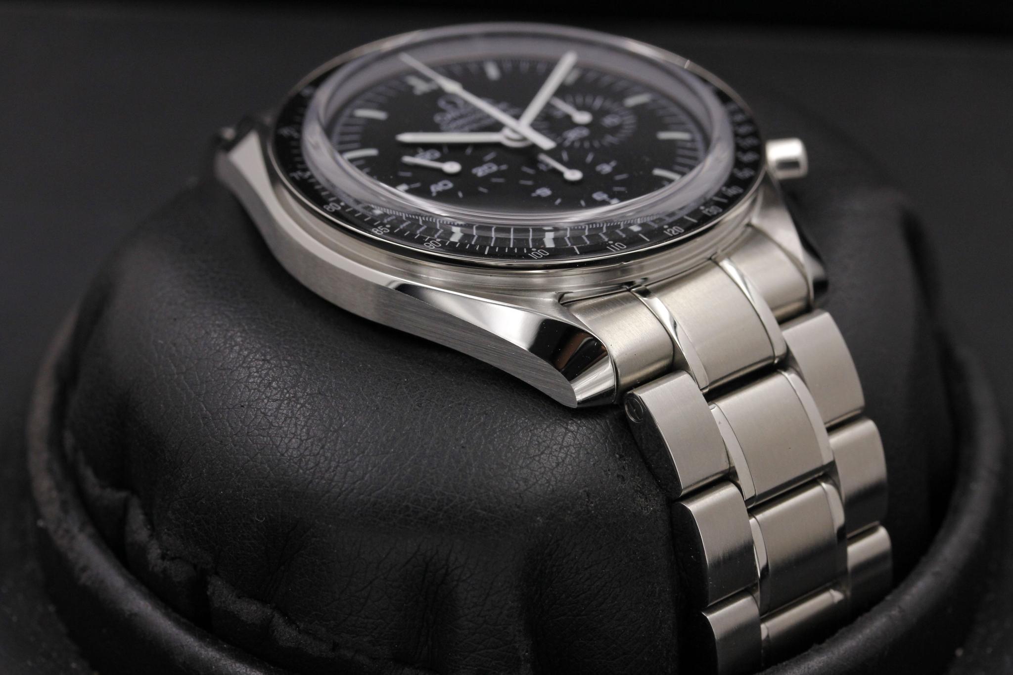 Watch Image 6