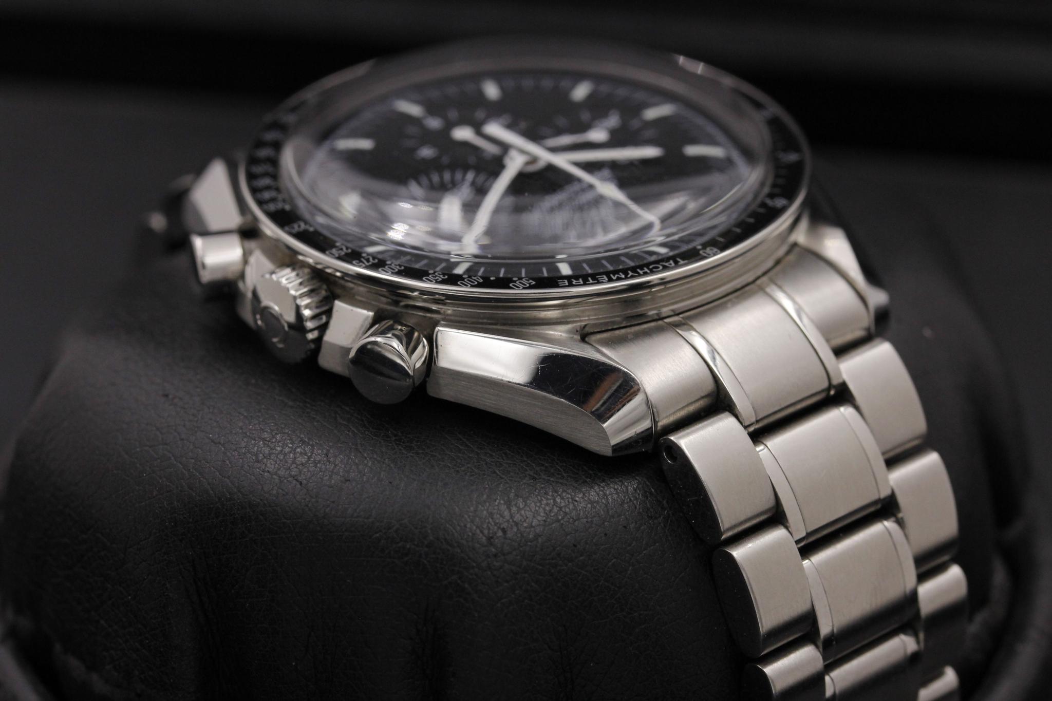 Watch Image 4