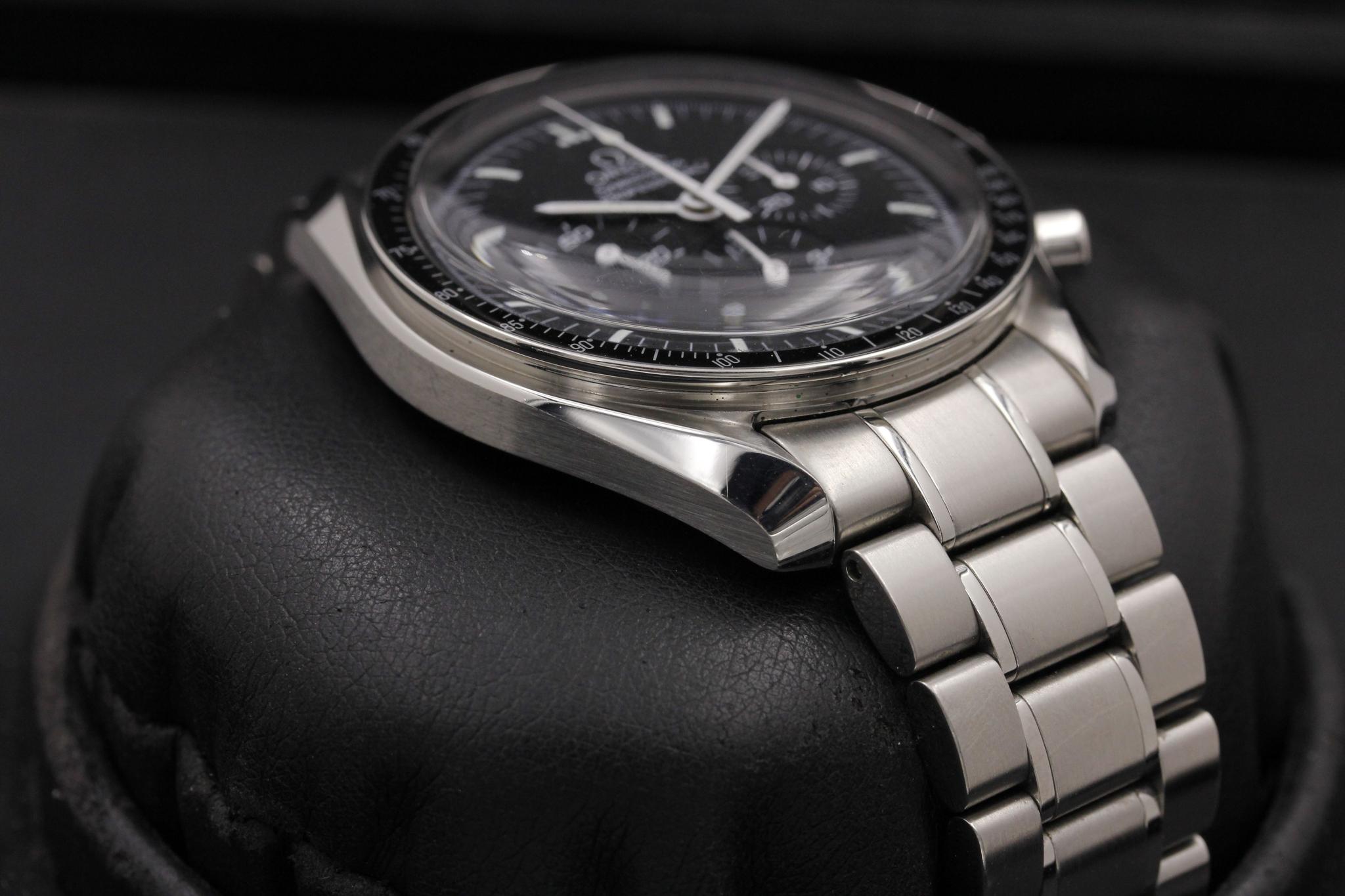 Watch Image 6