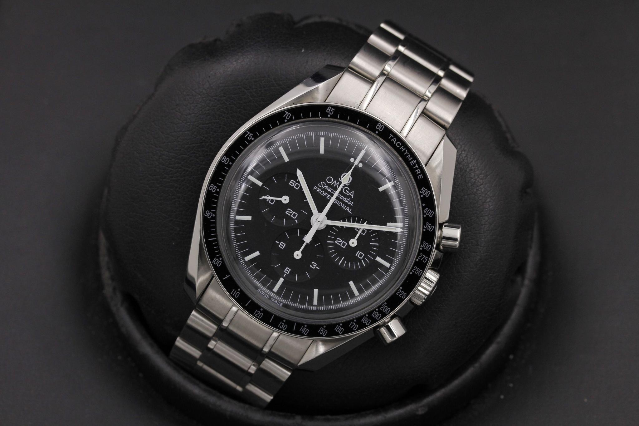 Watch Image 9