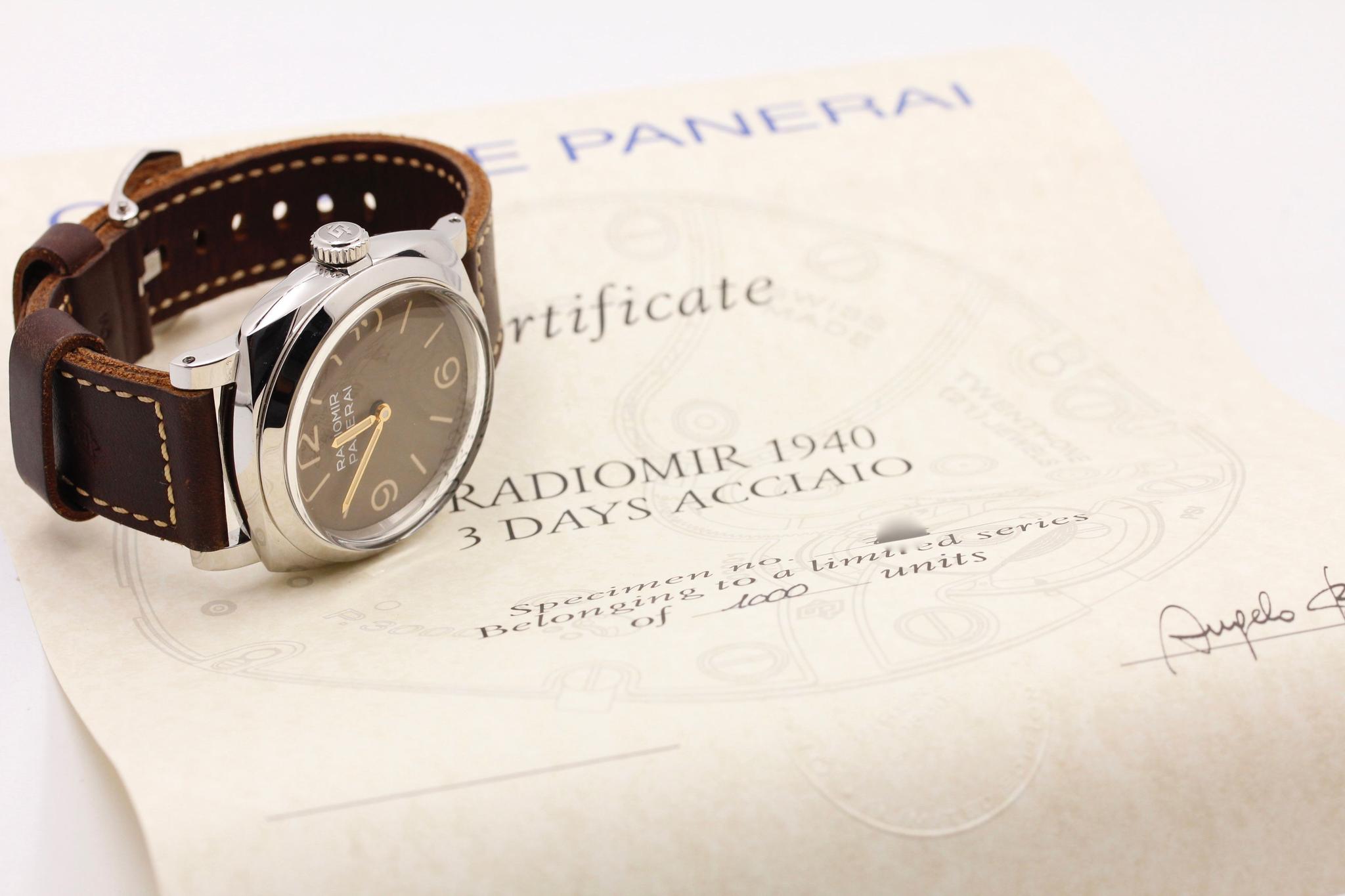 Watch Image 11