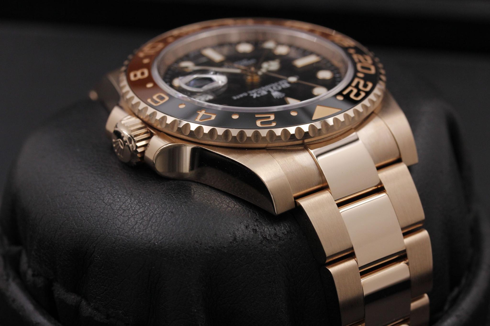 Watch Image 4