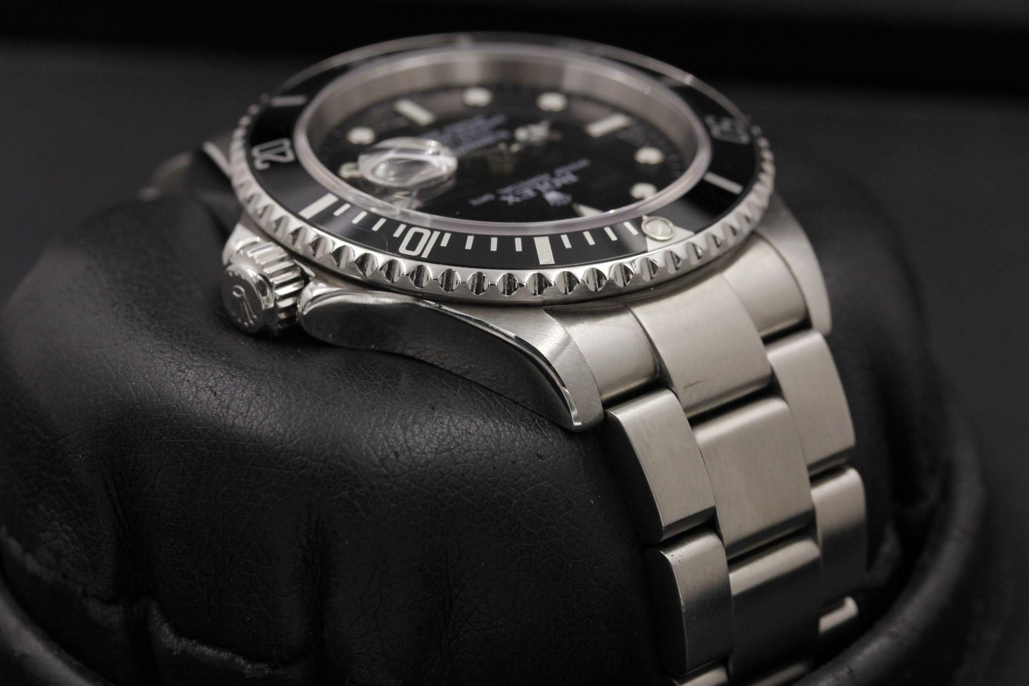 Watch Image 4