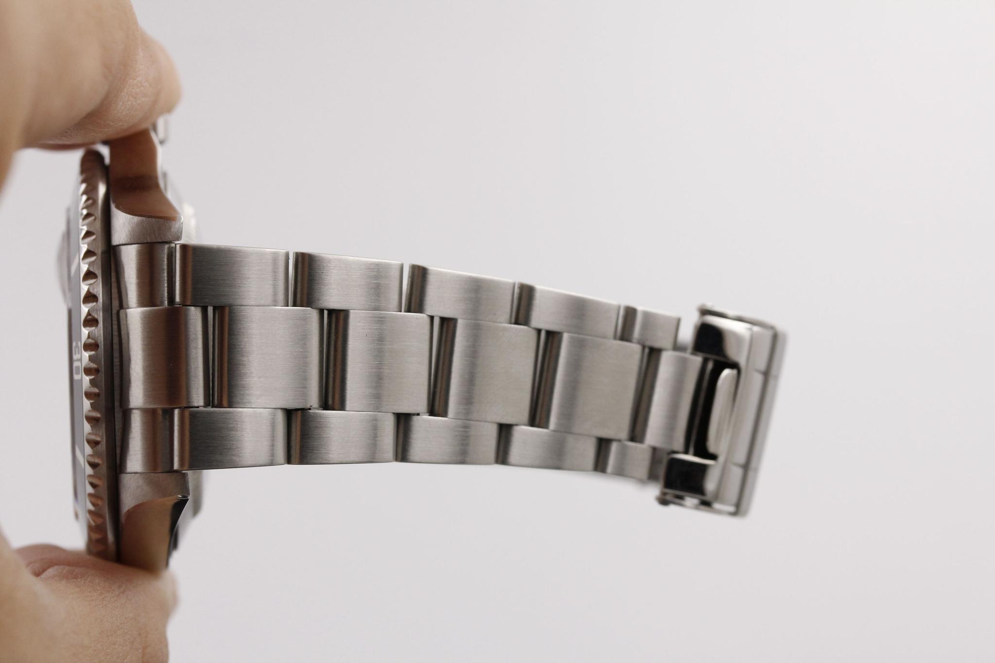 Watch Image 9