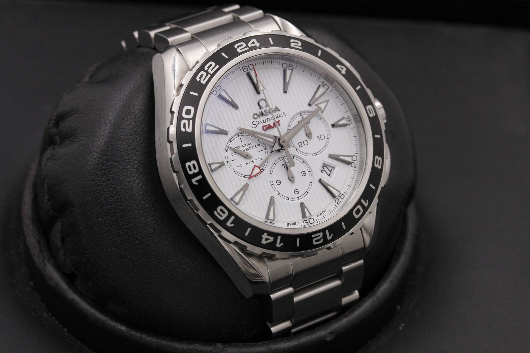 Watch Image 10