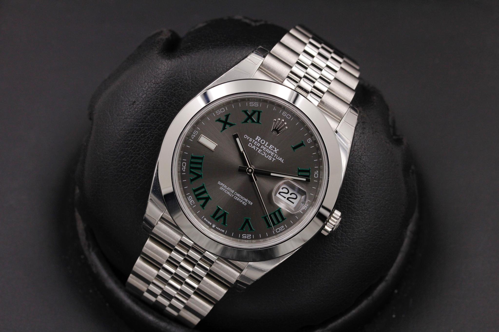 Watch Image 9
