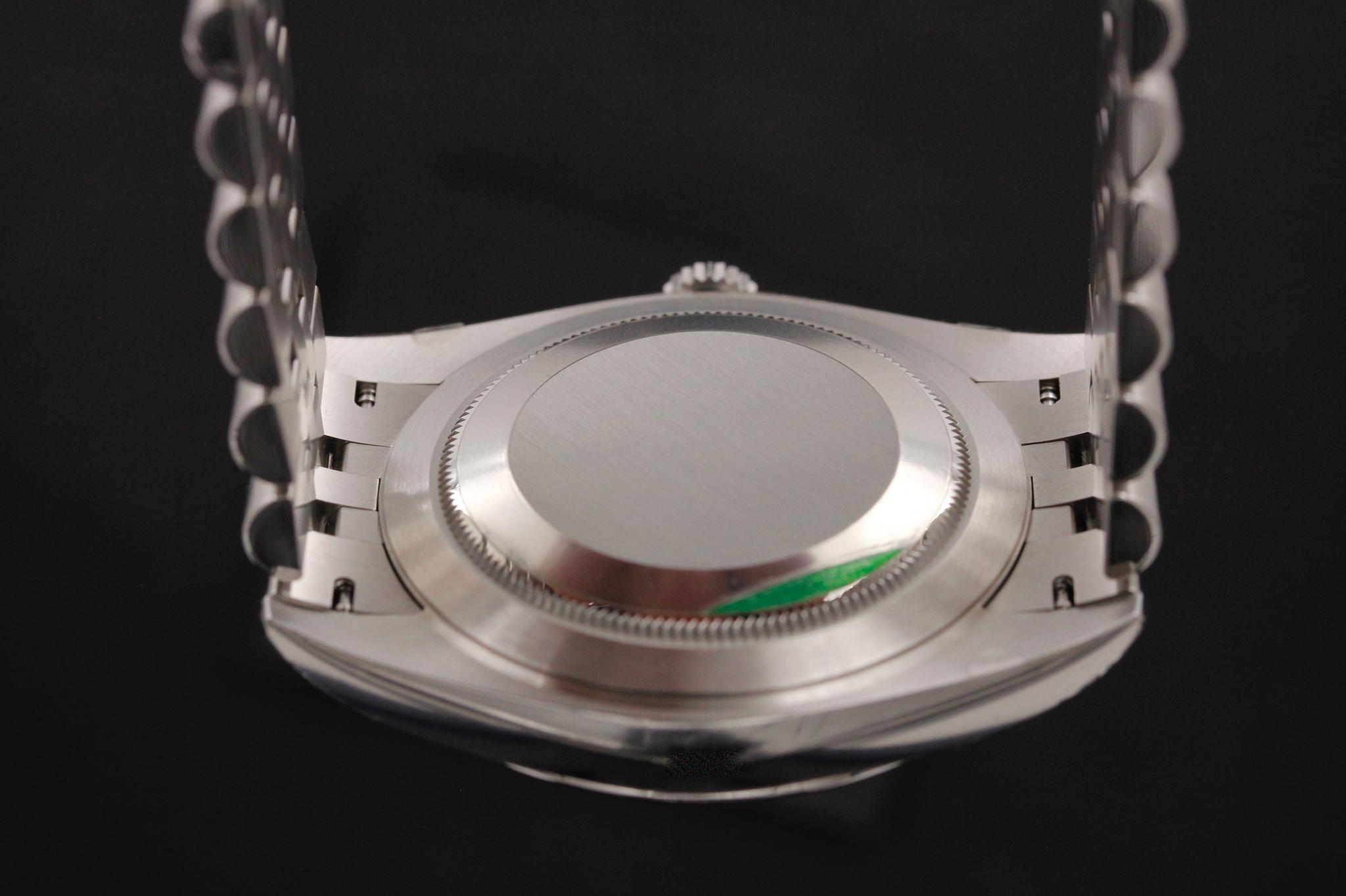 Watch Image 7