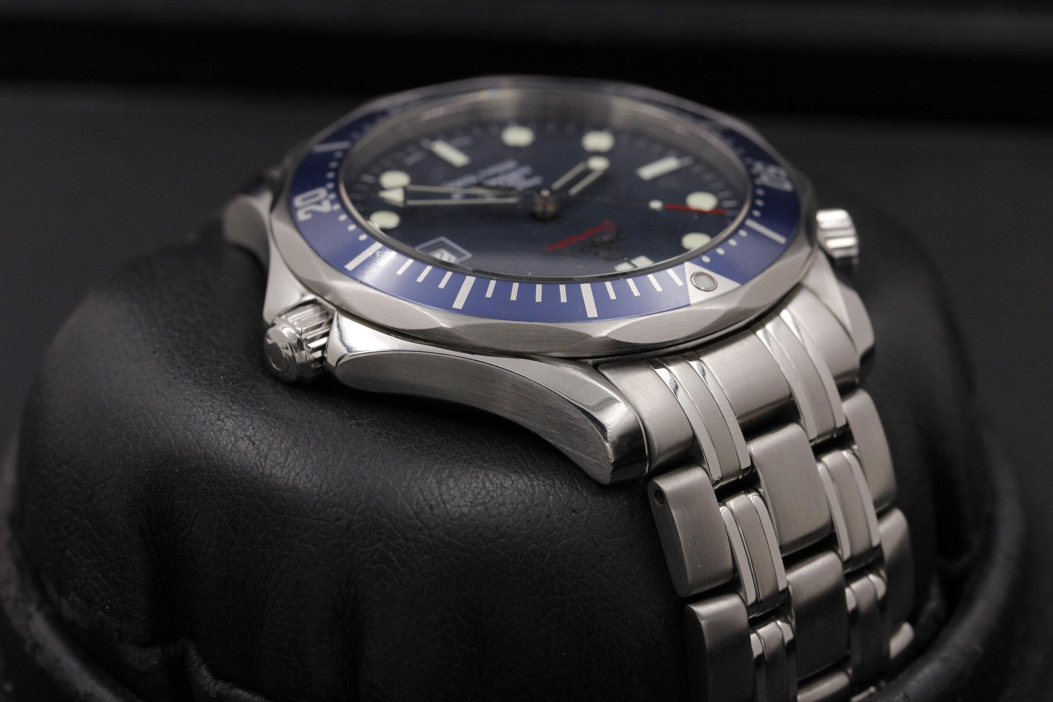 Watch Image 4
