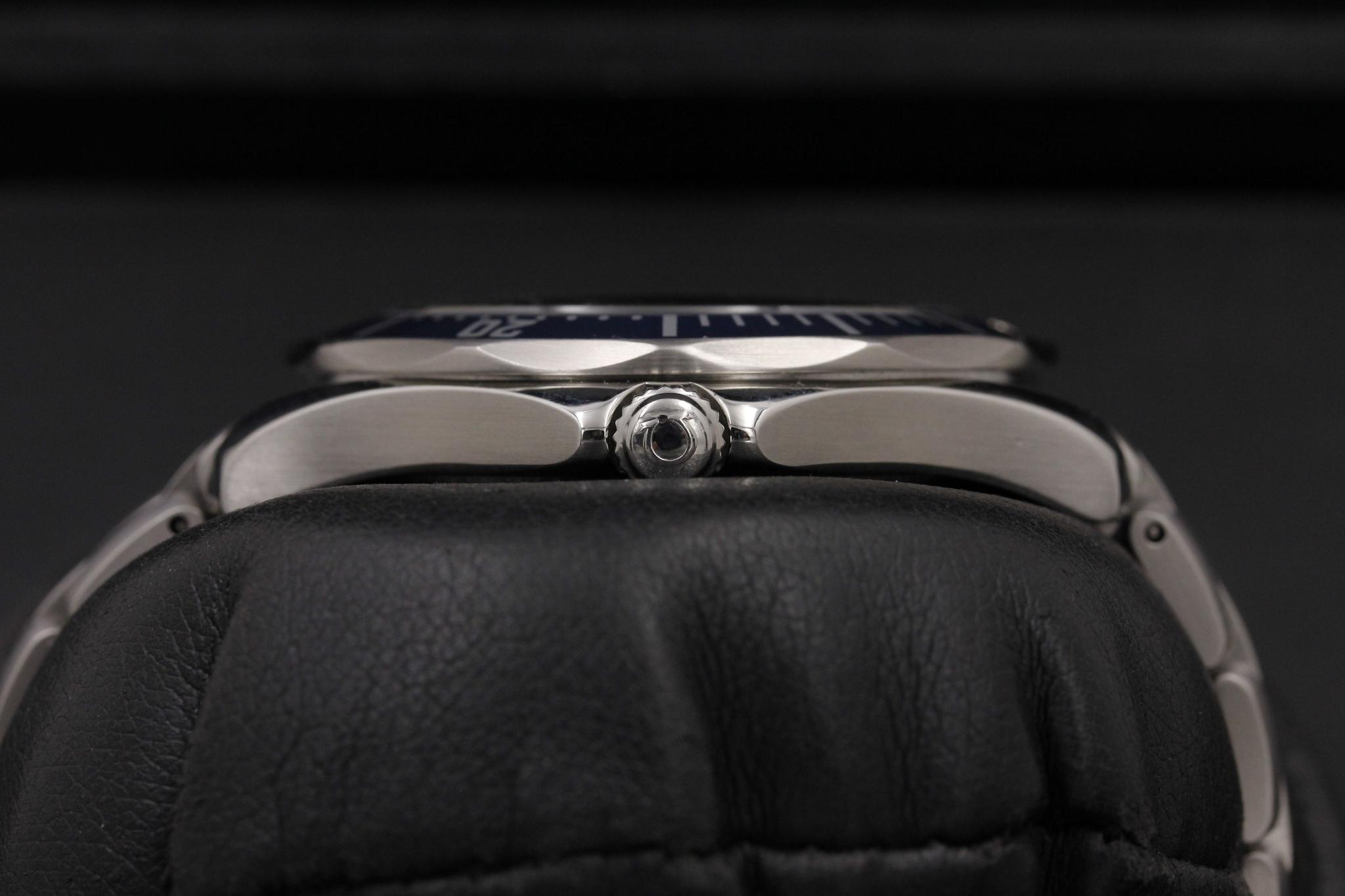 Watch Image 3